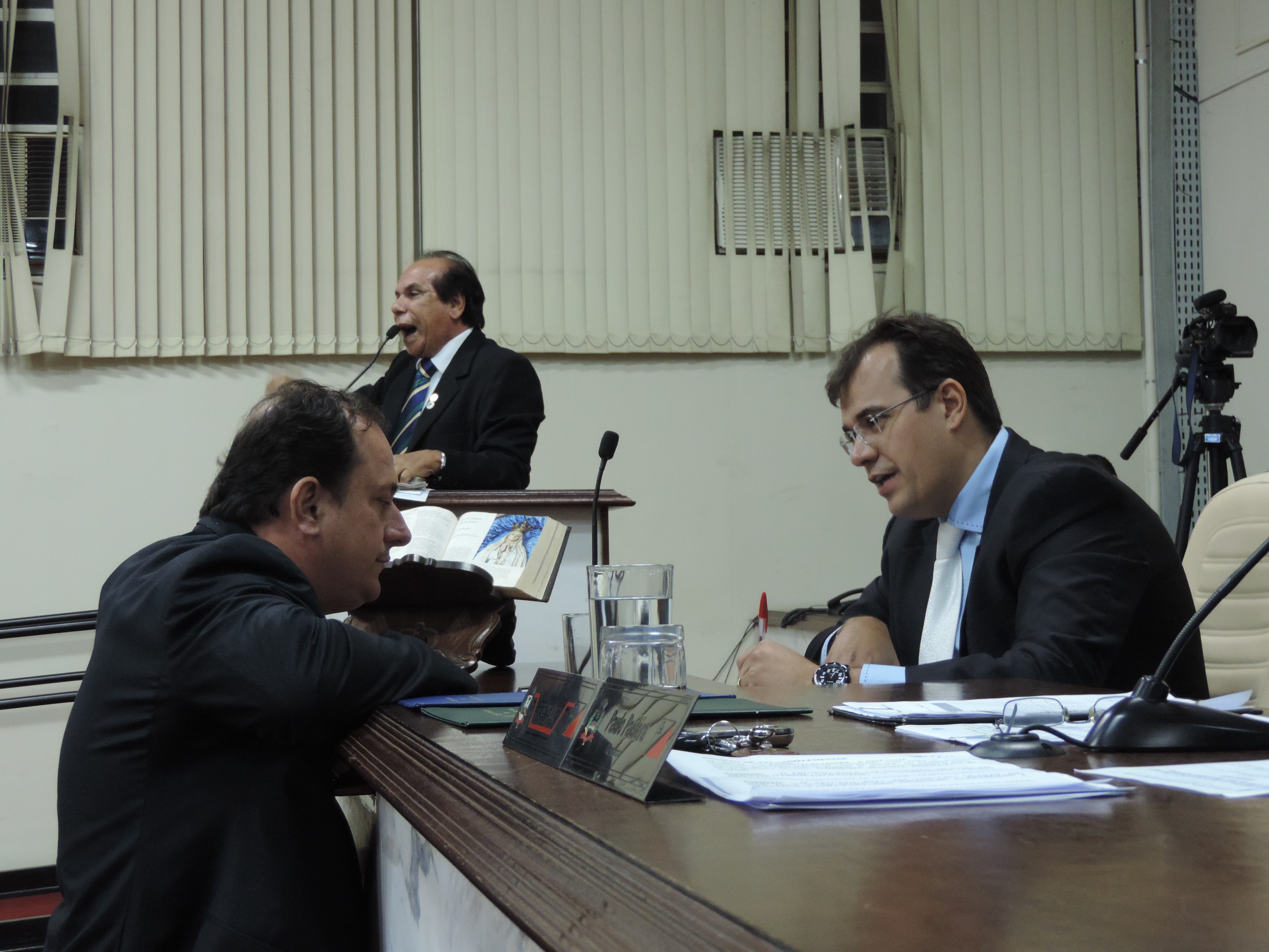 Aprovado cartão alimentação para servidores municipais