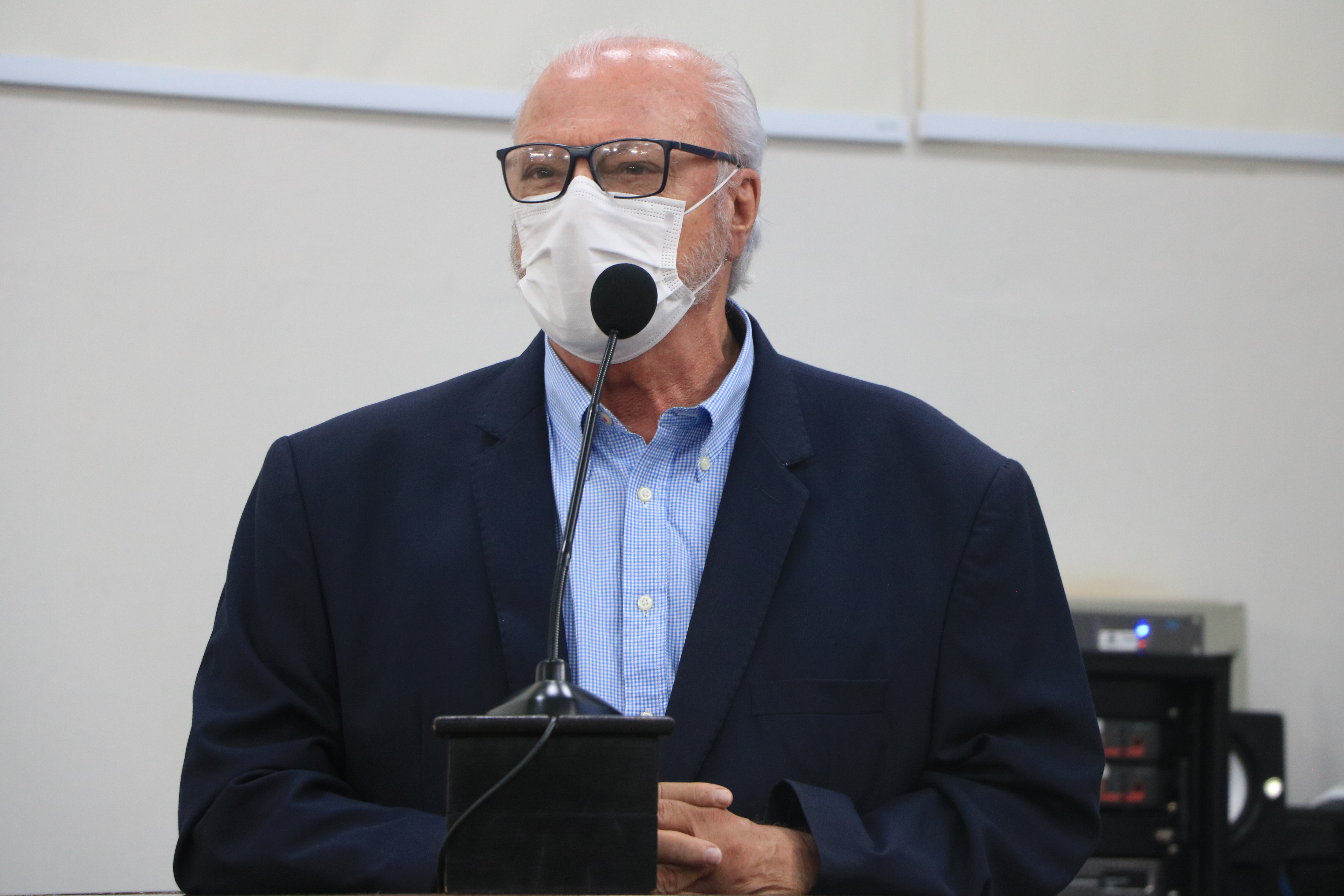 Secretário Aldenis Borim foi convidado para dar detalhes de funcionamento do hospital