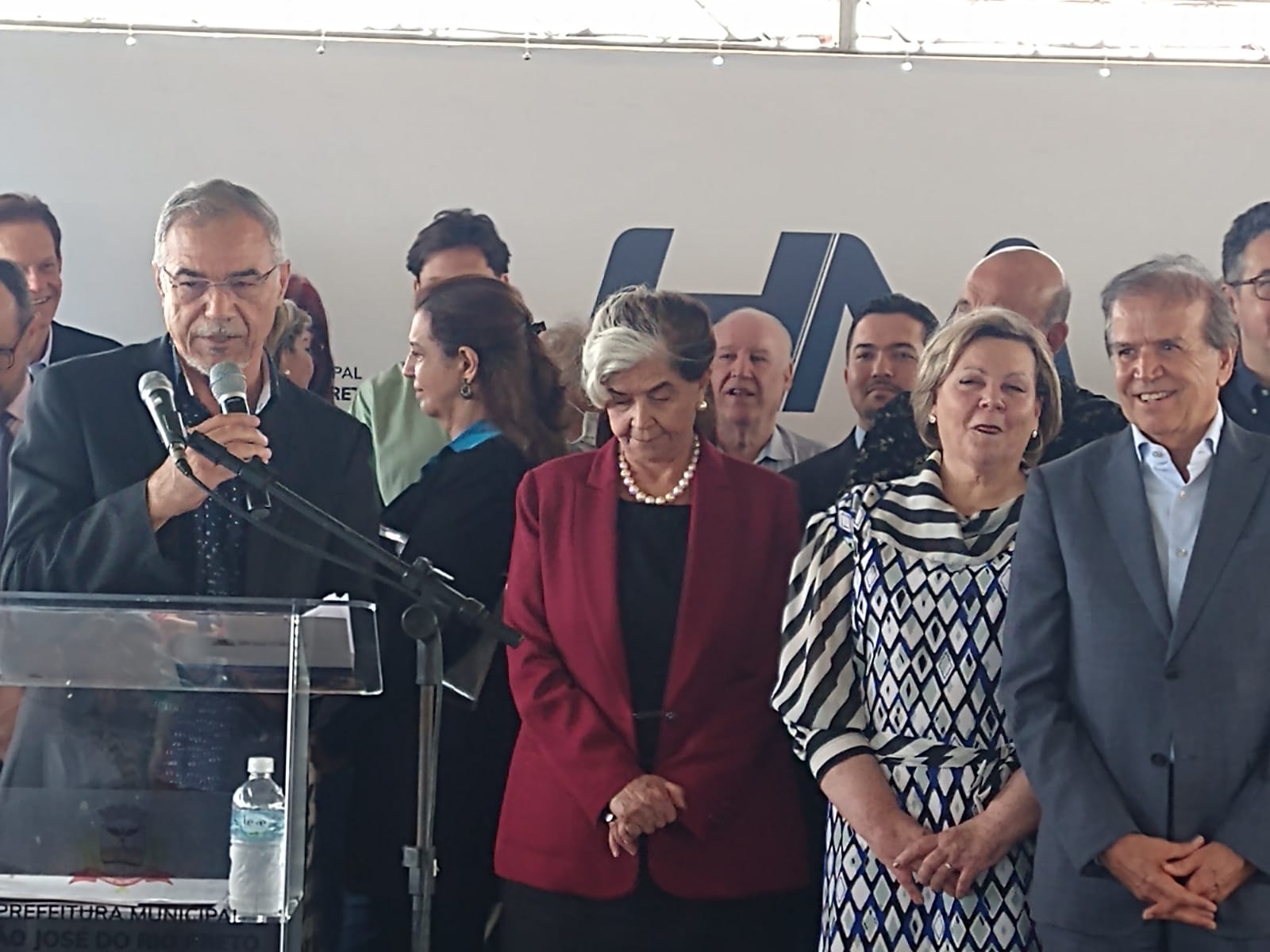 Presidente da Câmara discursa em nome dos vereadores e ressalta papel do Poder Legislativo no processo