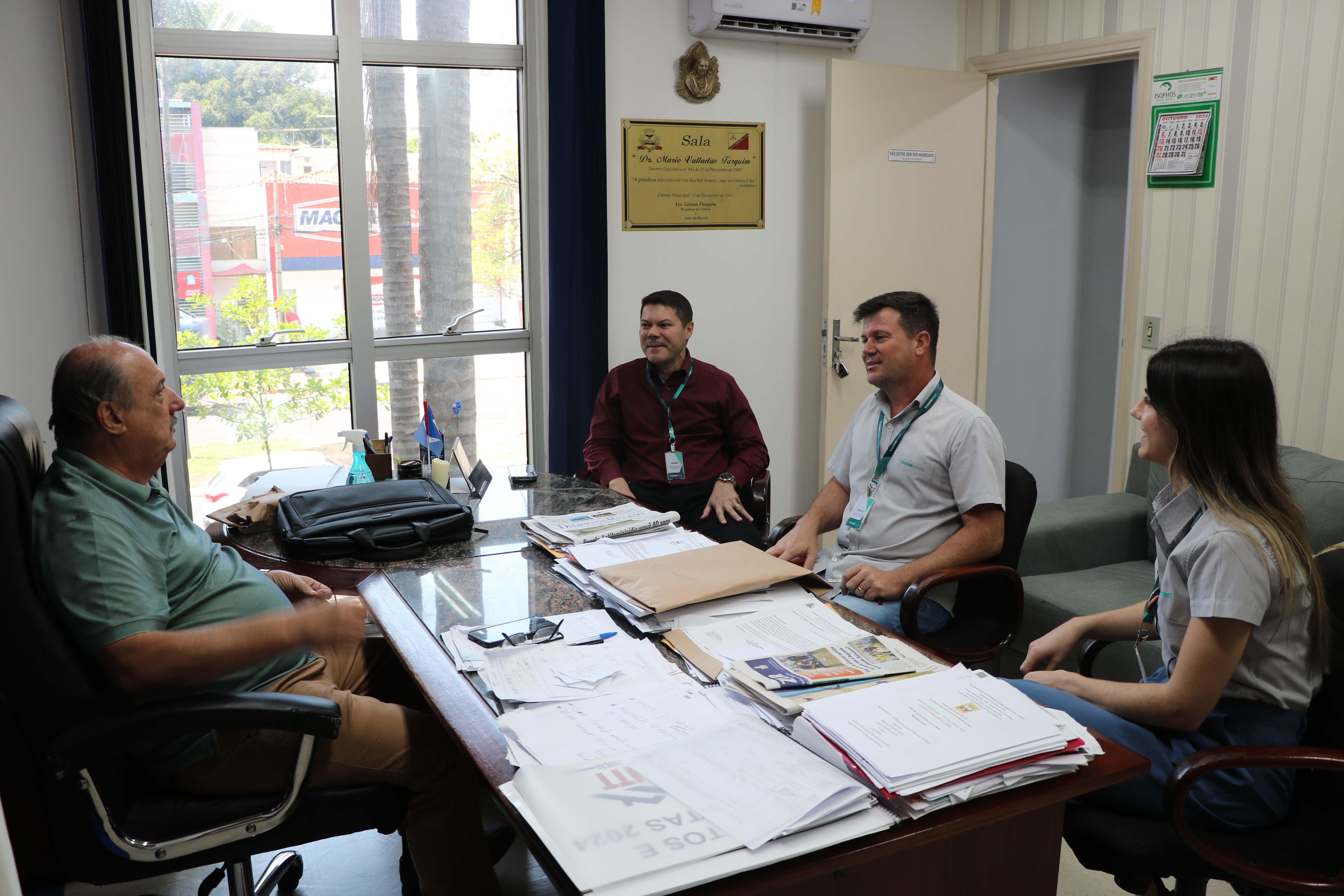Equipe Sicoob Nosso foi recebida pelo presidente da Câmara