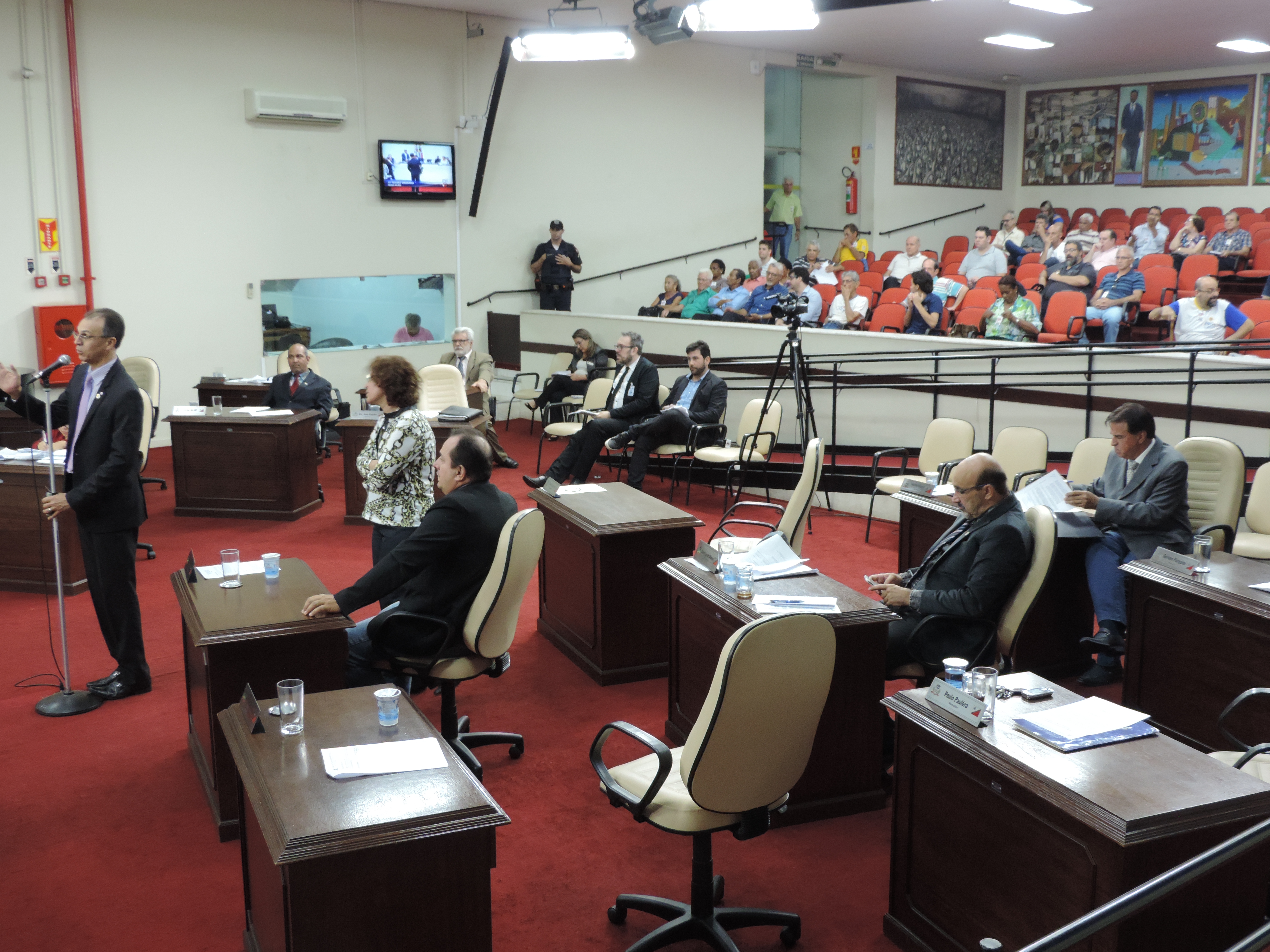 Membros do Conselho Municipal do Idoso acompanharam as votações
