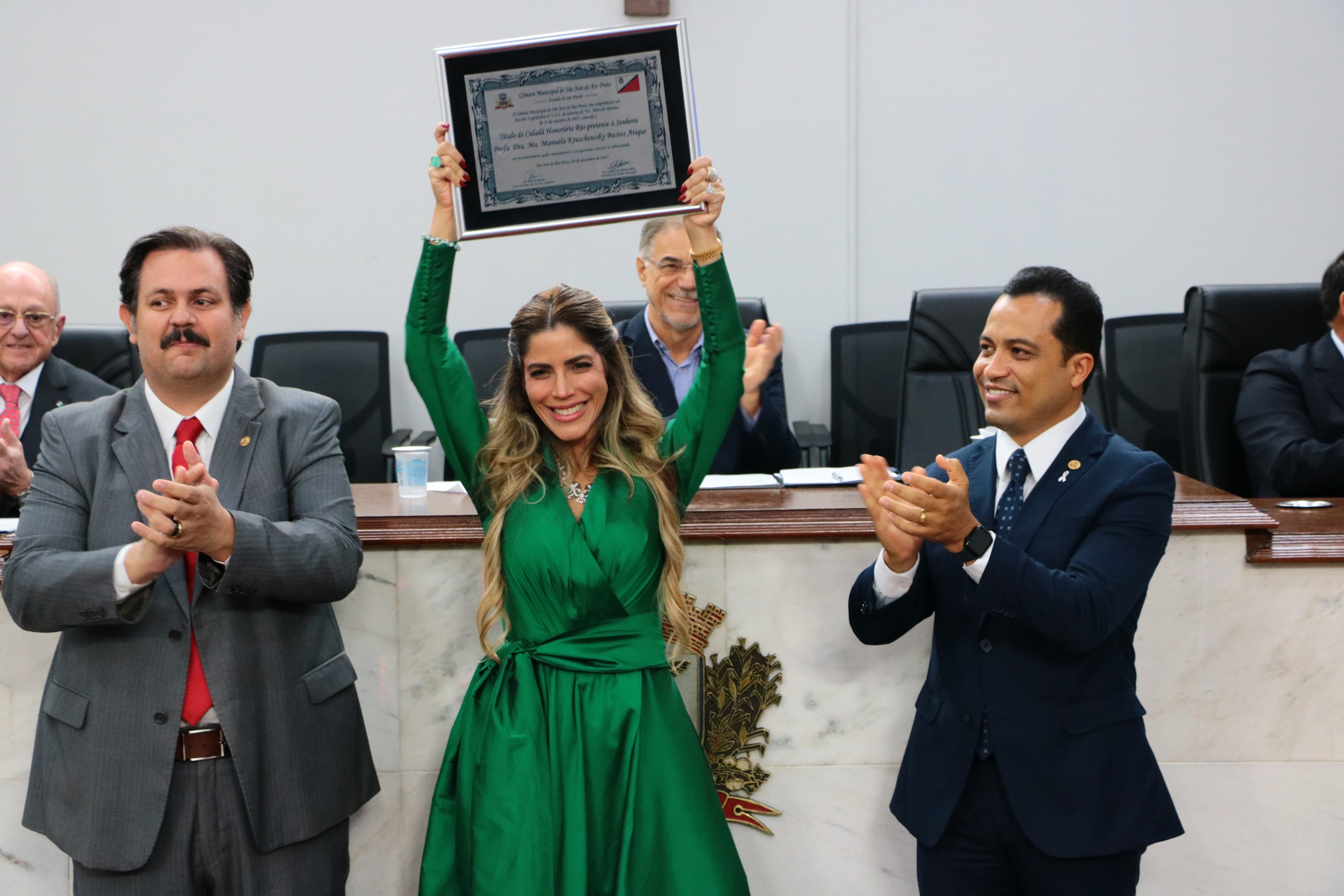 Câmara reconhece trabalho de Manuela Atique