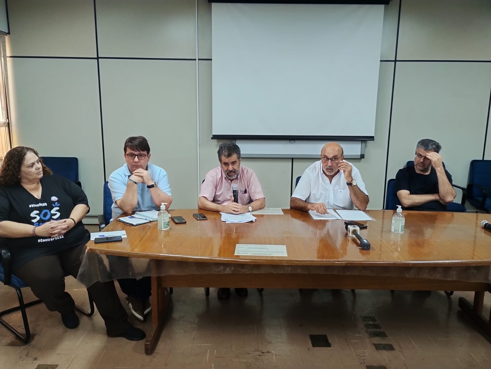 Sindicalistas, vereadores e secretário de Saúde debatem piso da enfermagem