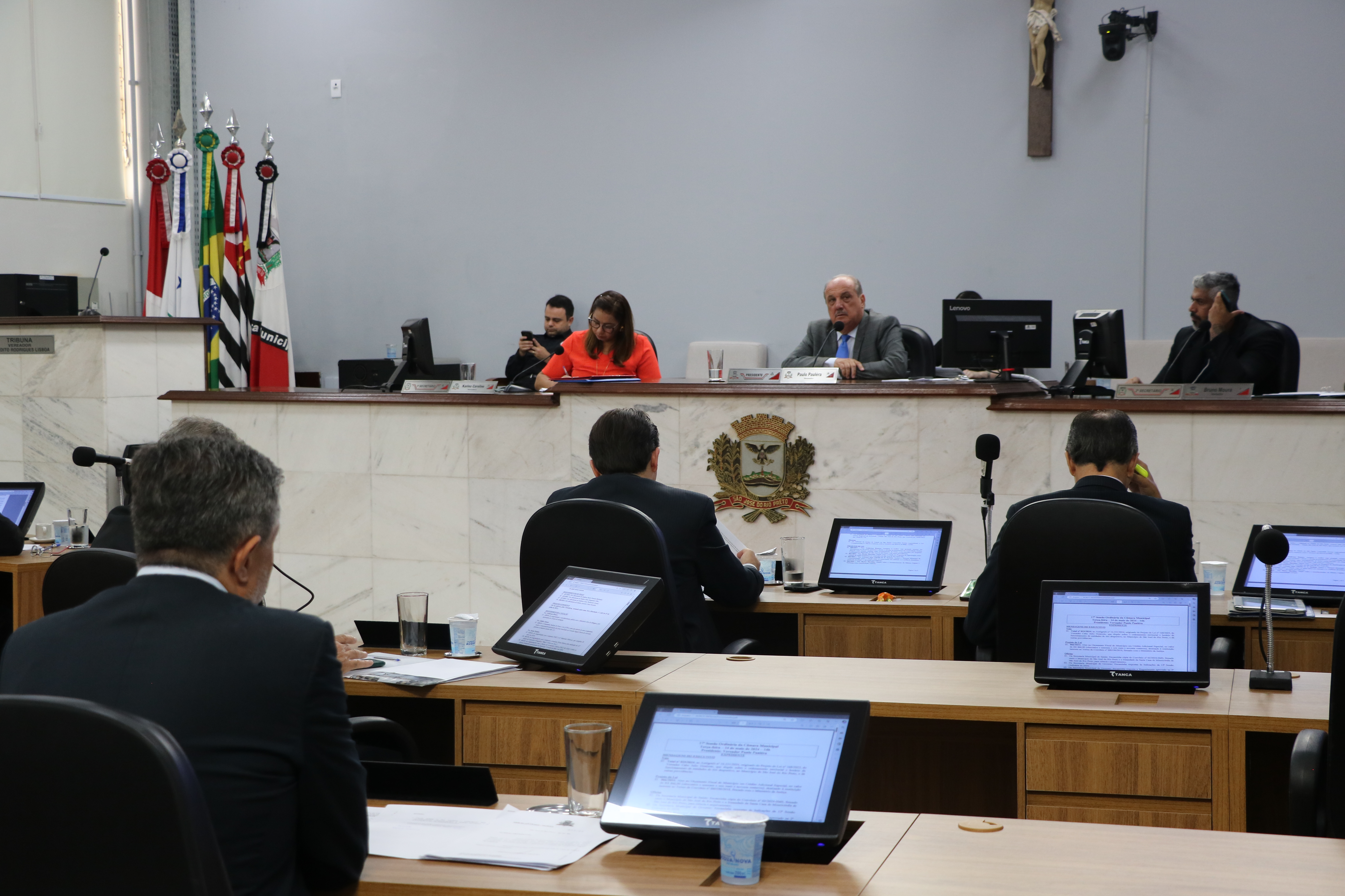 Vereadores aprovaram seis projetos durante a 17ª sessão de 2024