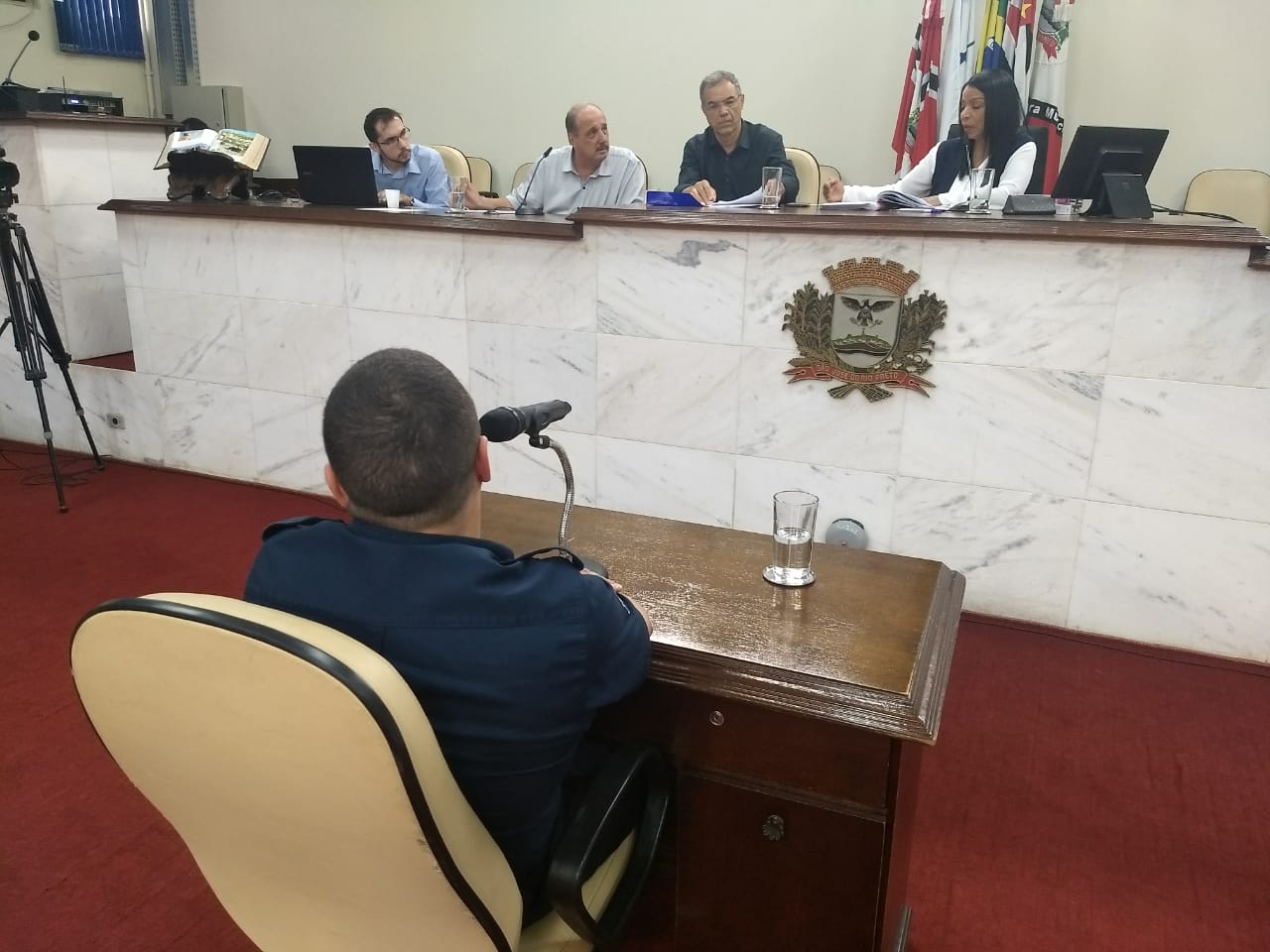 Diretor da Guarda Municipal durante depoimento a vereadores