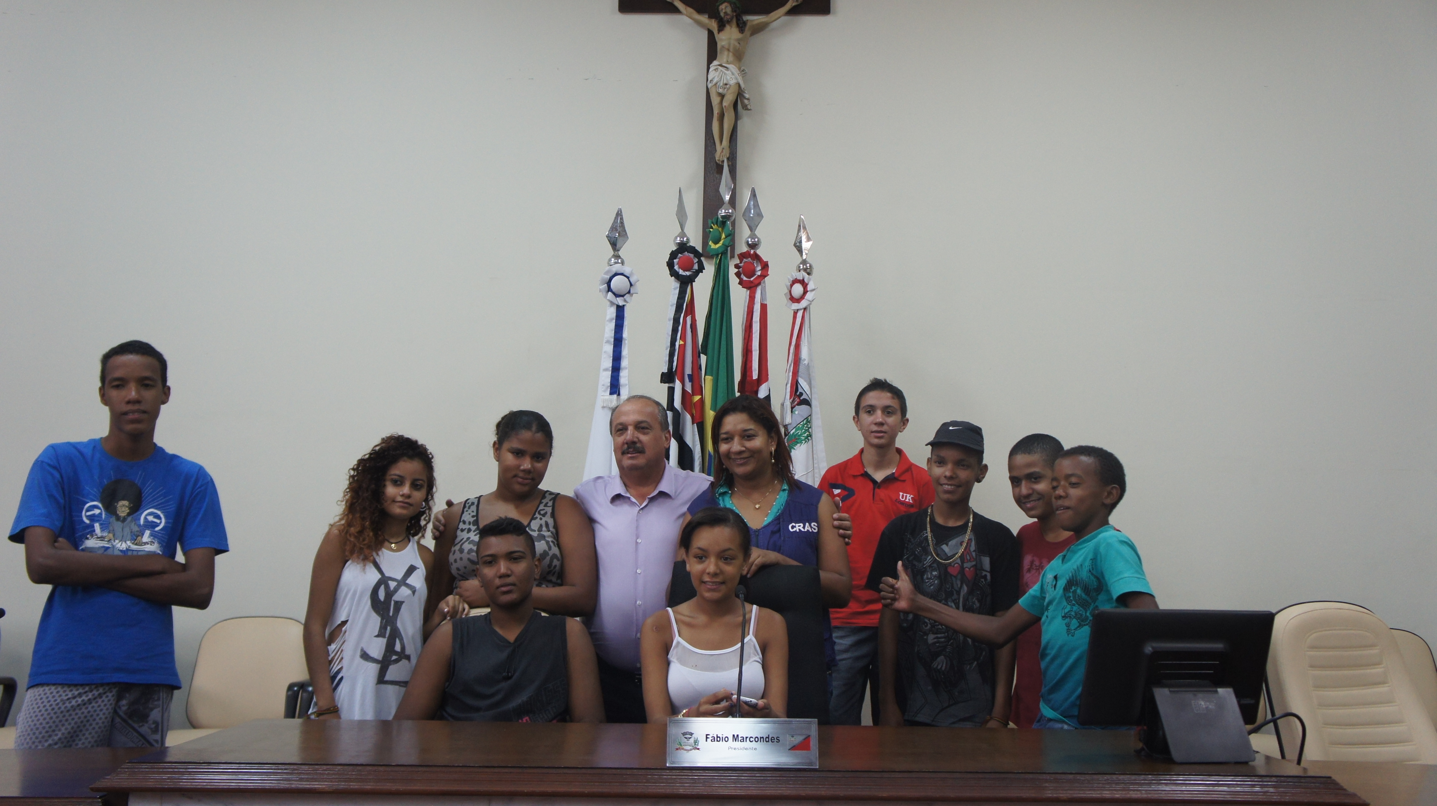 O vereador Paulo Pauléra esclareceu dúvidas dos adolescentes