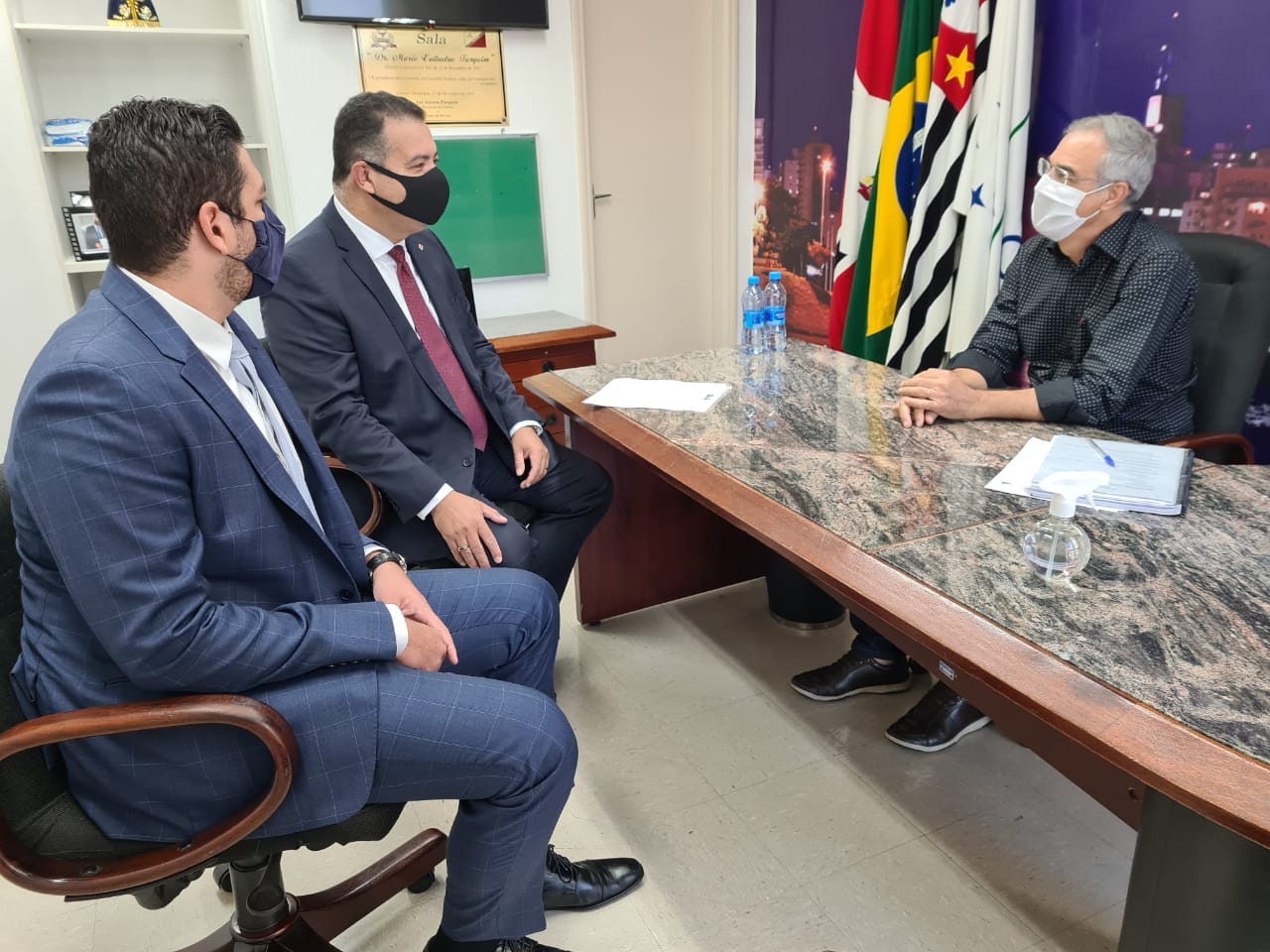Marcelo Henrique e Michel Pierre, da OAB, com presidente Pedro Roberto