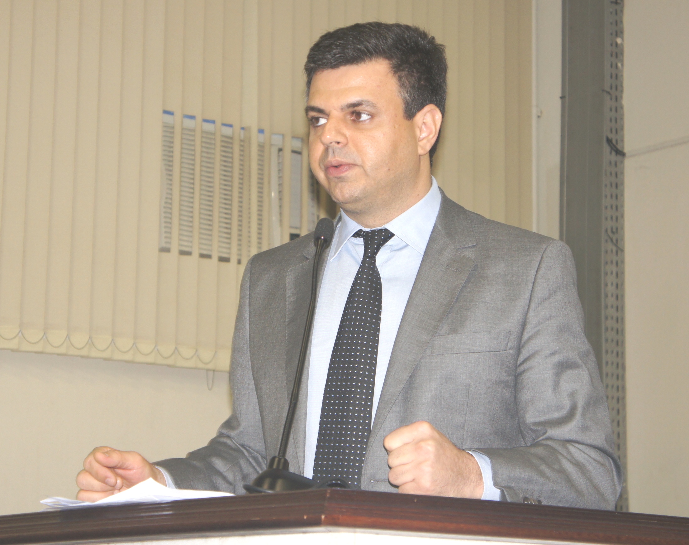 Deputado falou sobre projetos e papel do Poder Legislativo