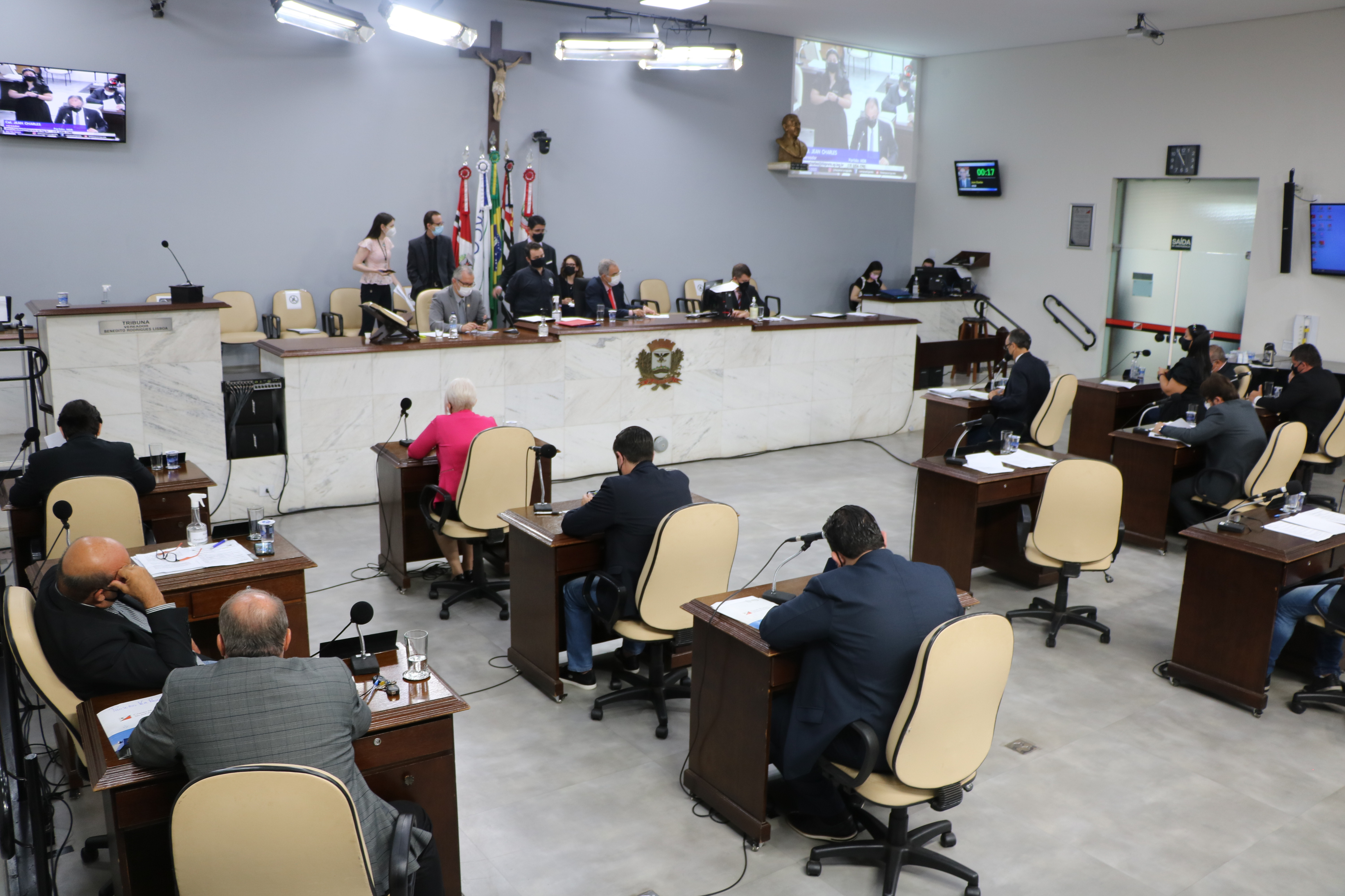 Nove itens serão analisados nas duas sessões de terça-feira