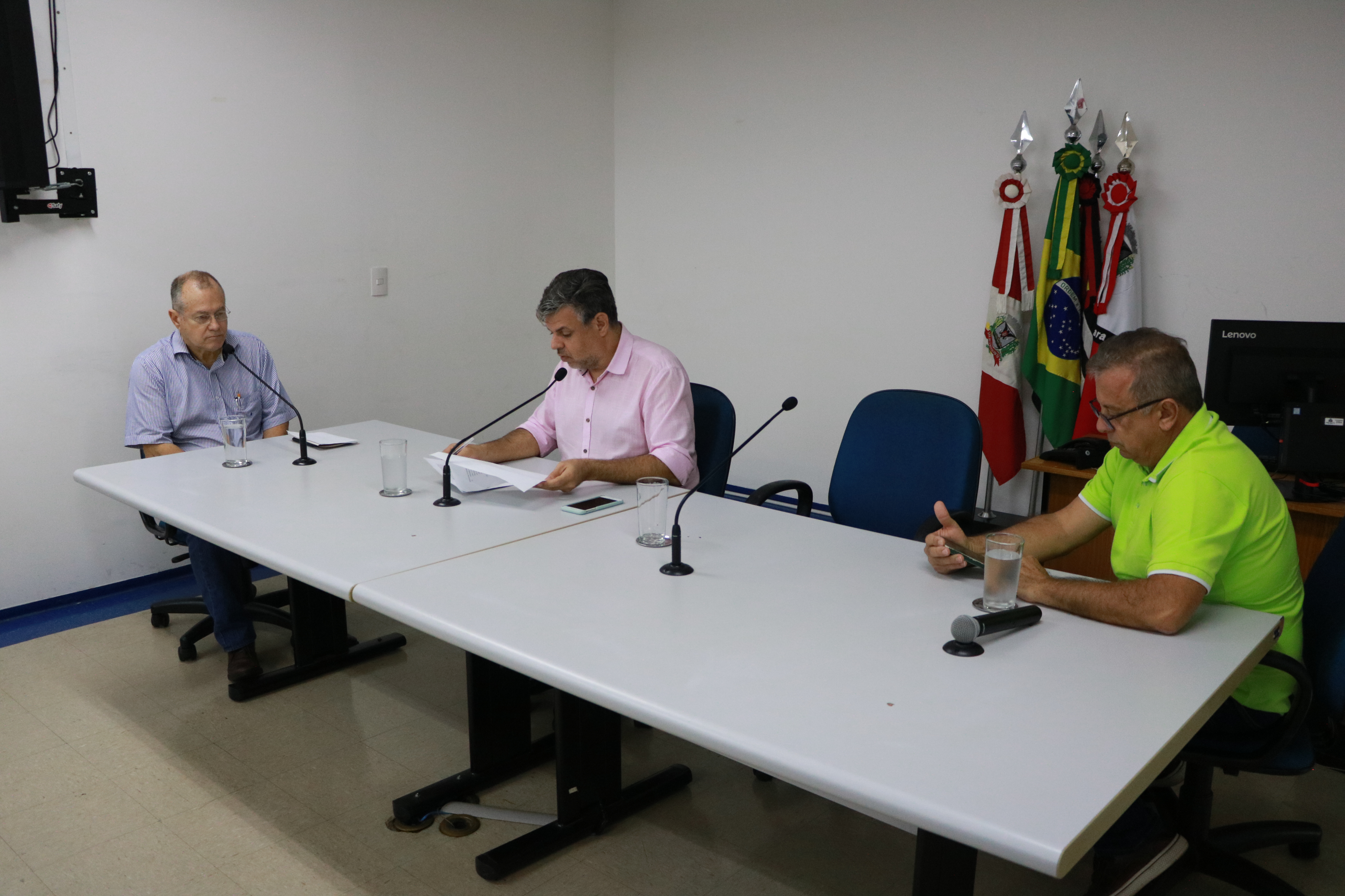 Comissão sabatina secretário sobre denúncias contra Serviços Gerais