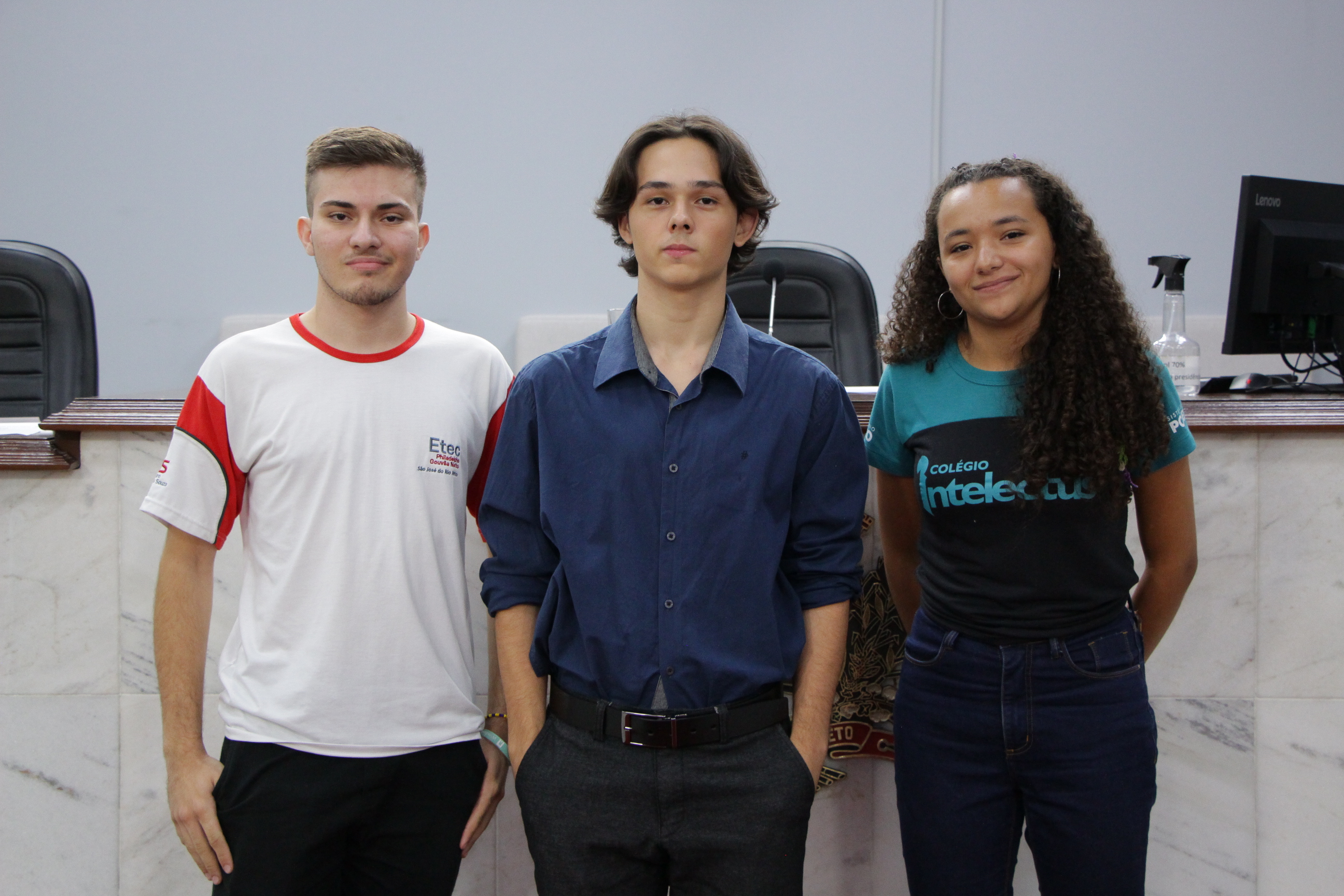 Secretário Bryan Vilela da Silva, presidente Eduardo José Aydar e vice-presidente Ana Laura Praxedes dos Santos