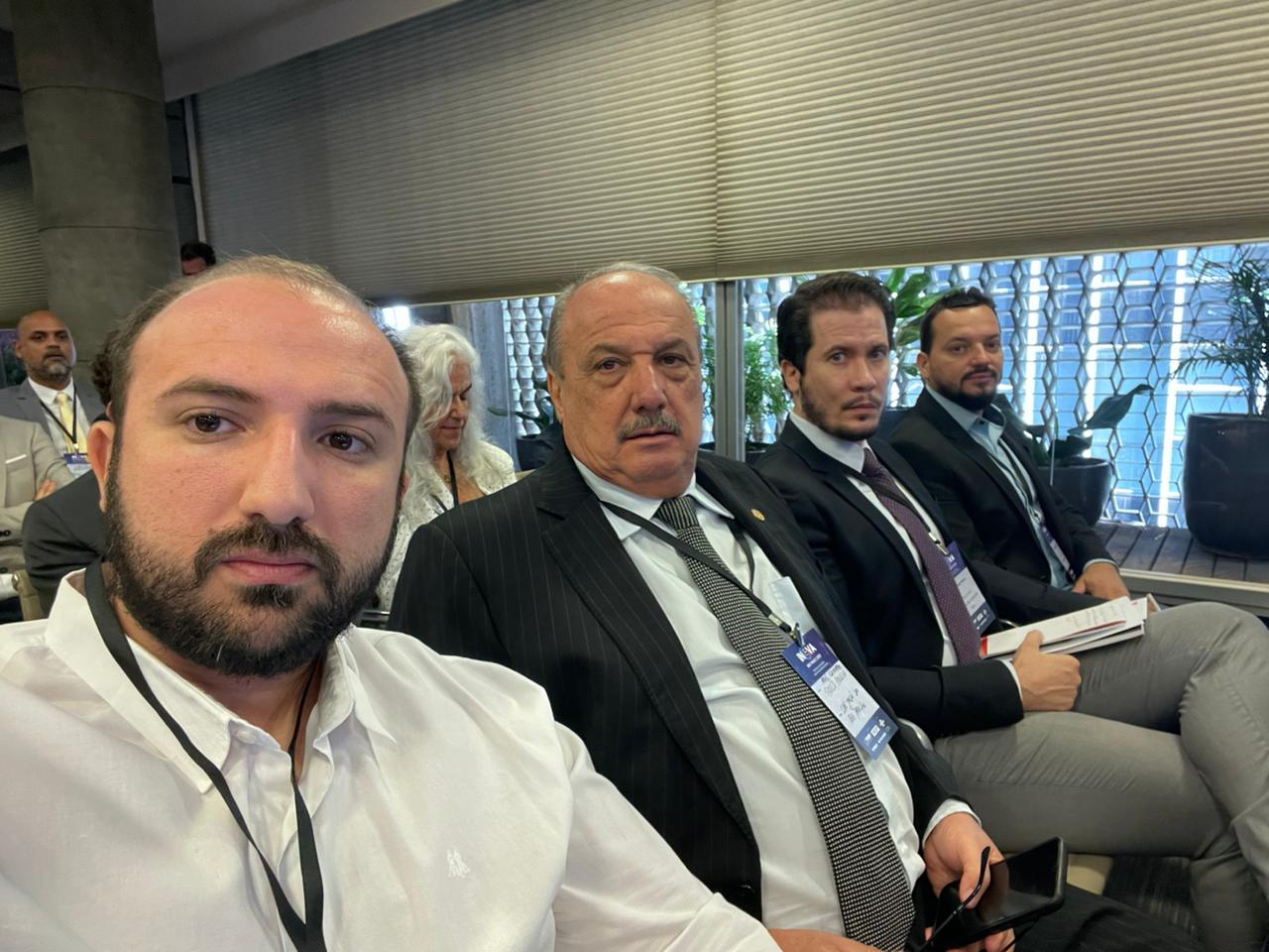 Pauléra, diretores Geral e Jurídico e presidente da Licitações: inovação e capacitação