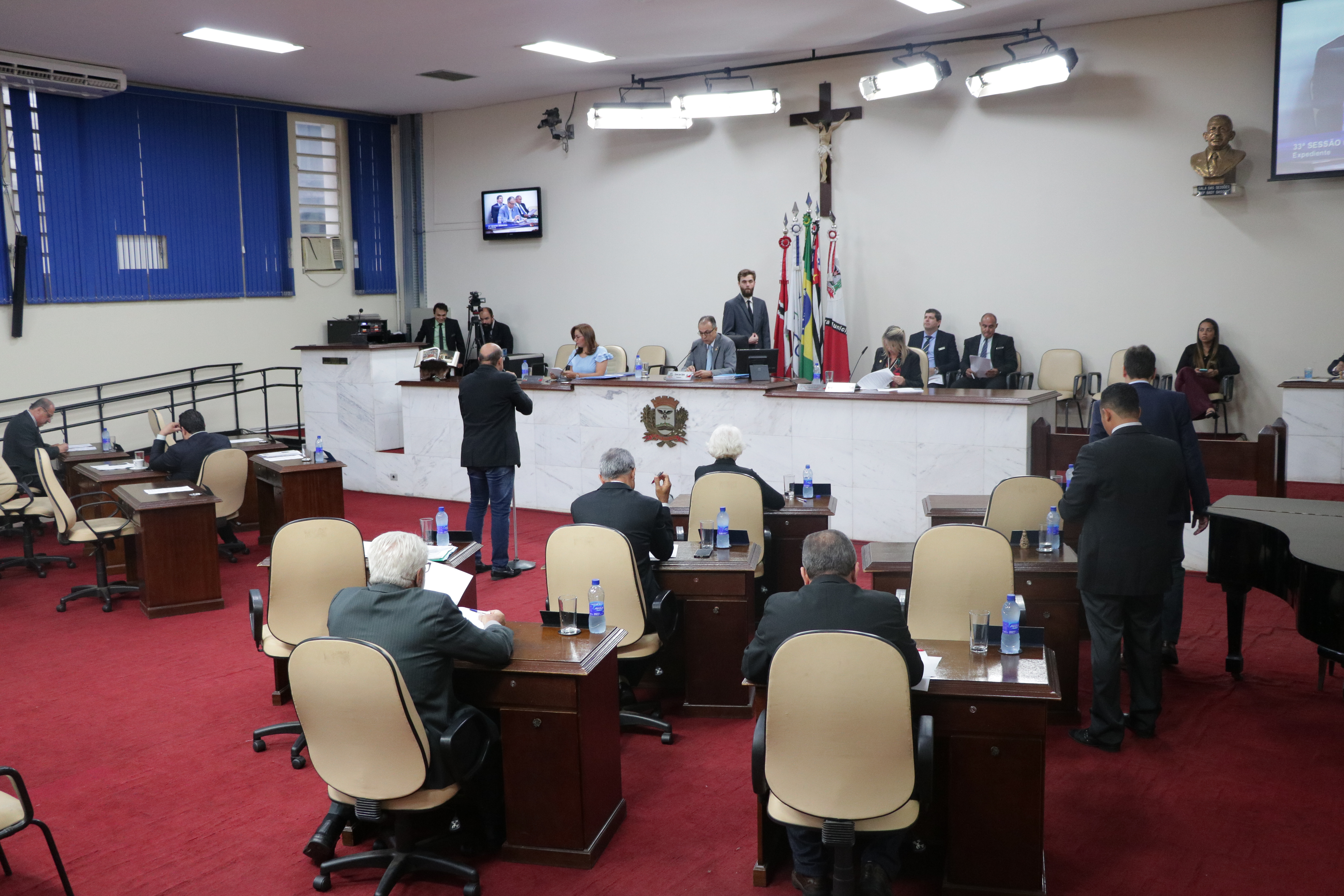 Vereadores decidem ainda se vão prorrogar CEI da Guarda Municipal