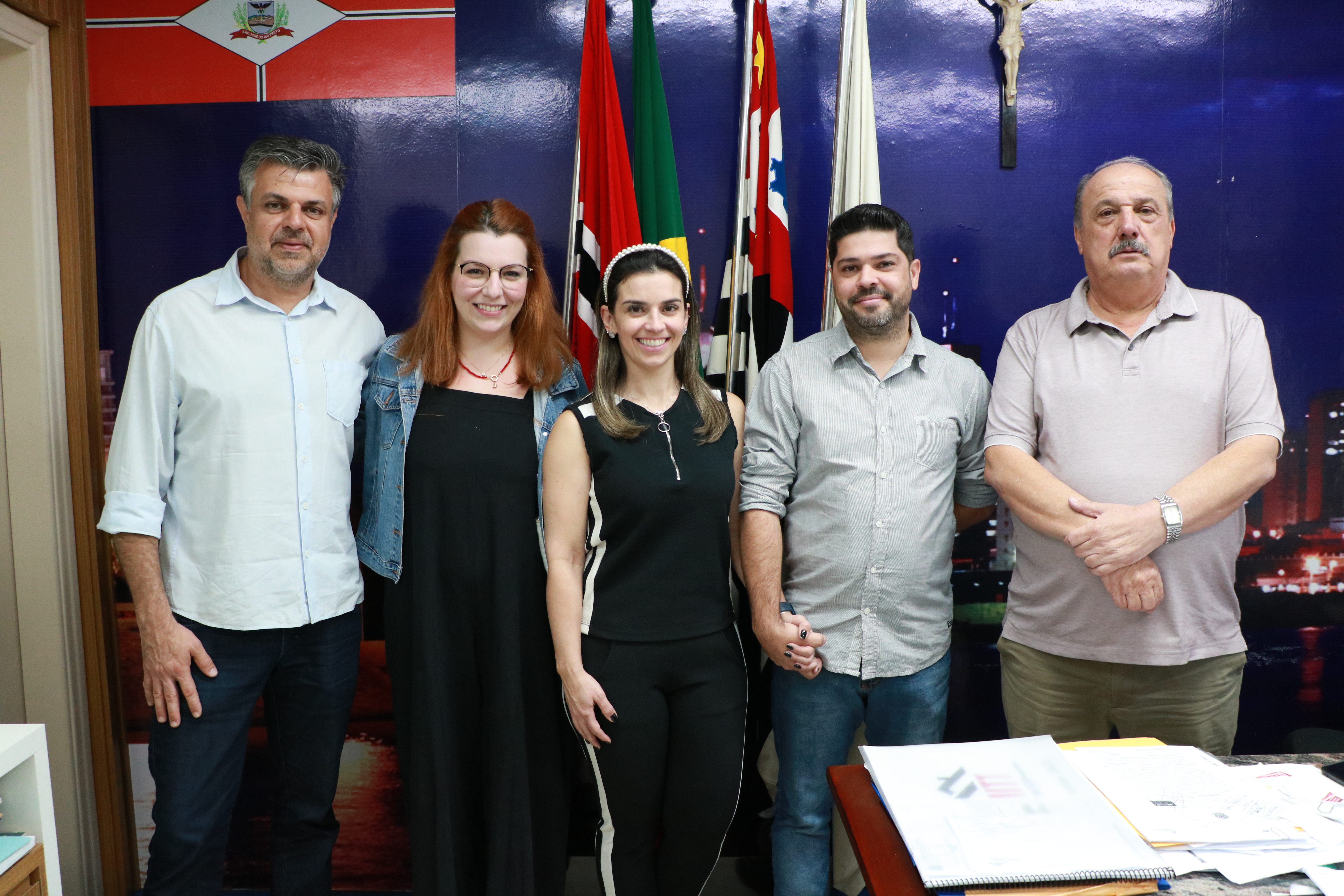 Vereador licenciado João Paulo Rillo, presidente municipal do PSol, Luciana Fontes, Kelly Previato, Douglas Sendem e presdidente Paulo Pauléra na posse de Douglinha como vereador