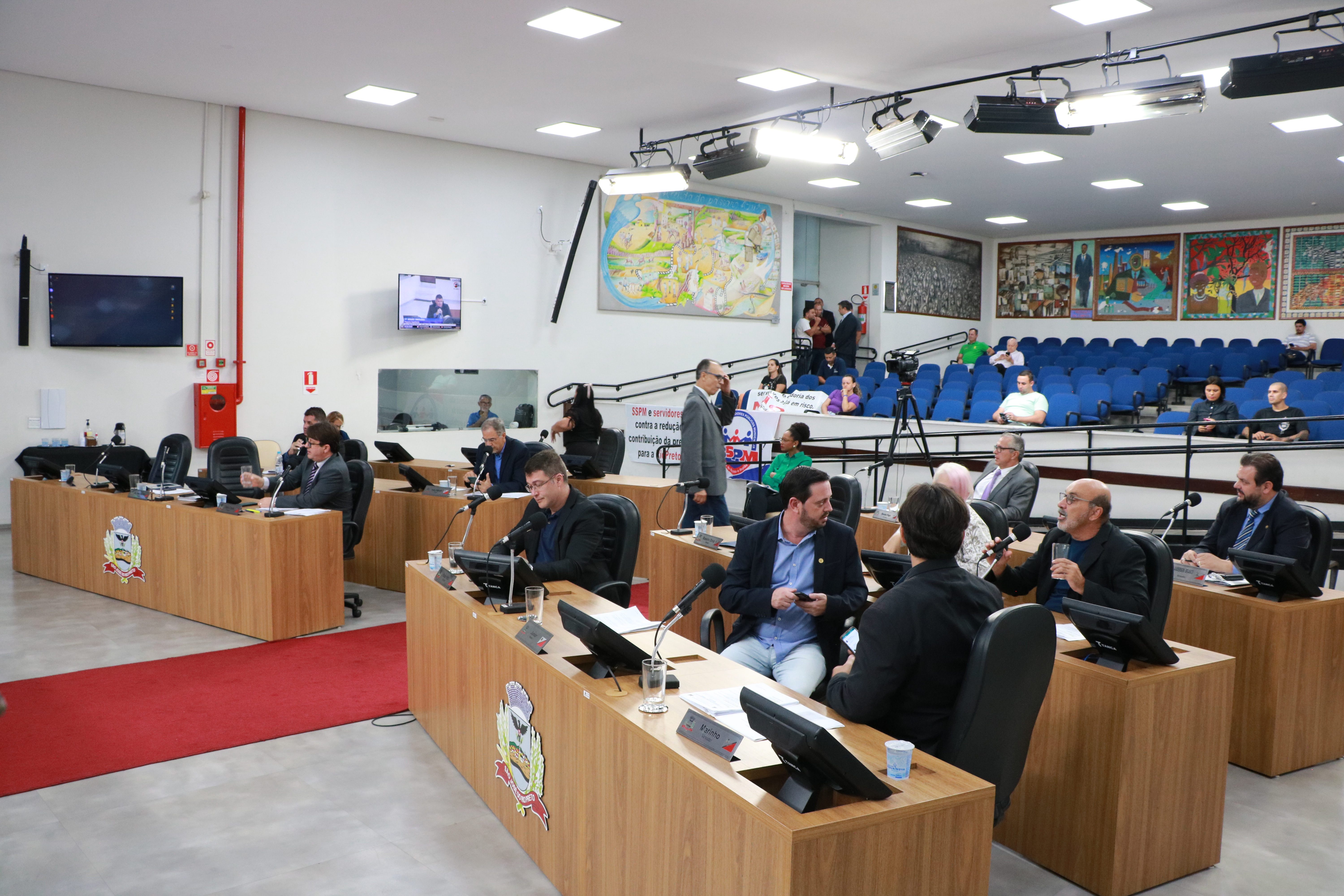 Vereadores analisam nove projetos na 12ª sessão ordinária de 2024