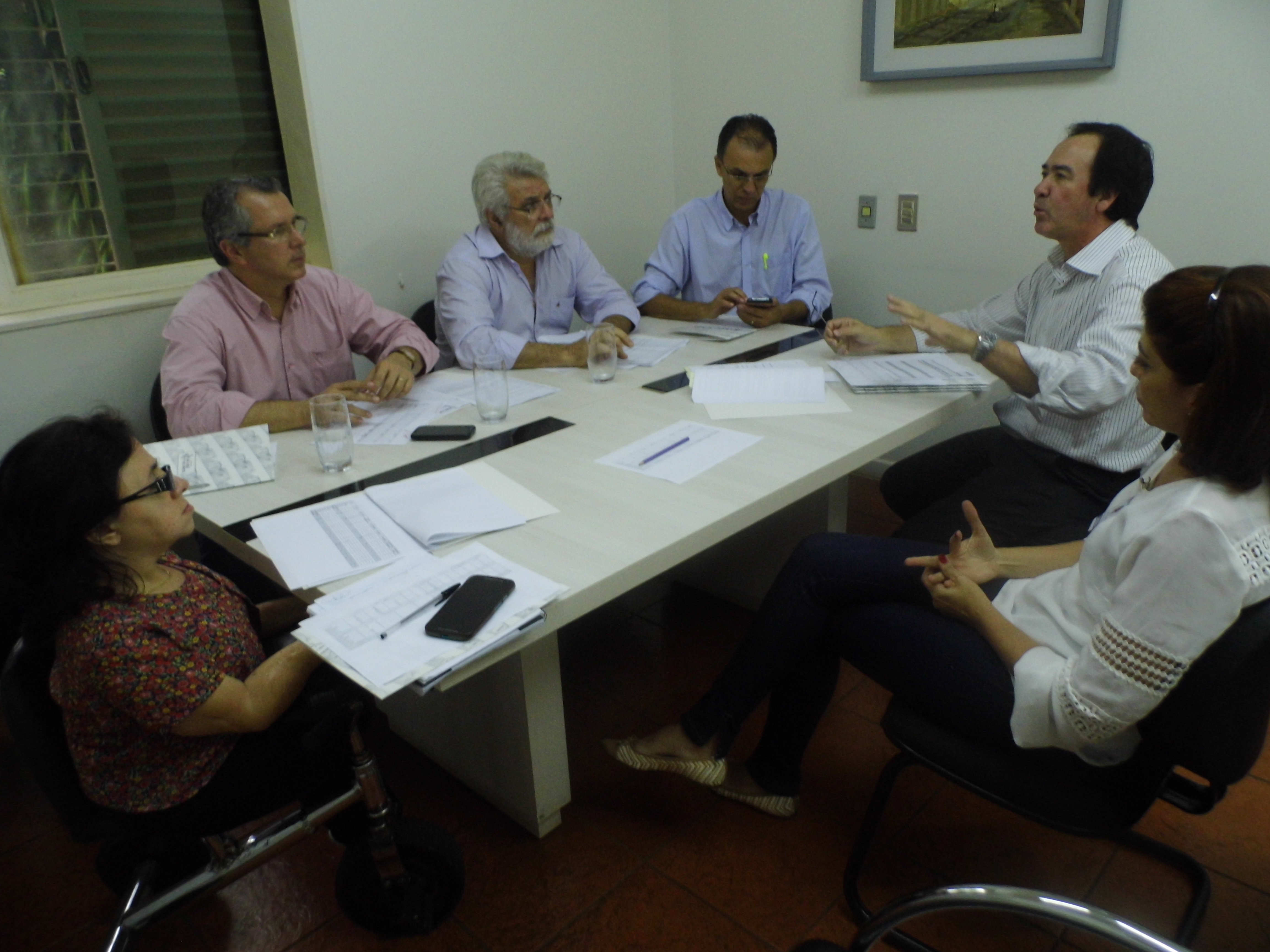 Vereadores trocam informações com novo presidente da Emcop