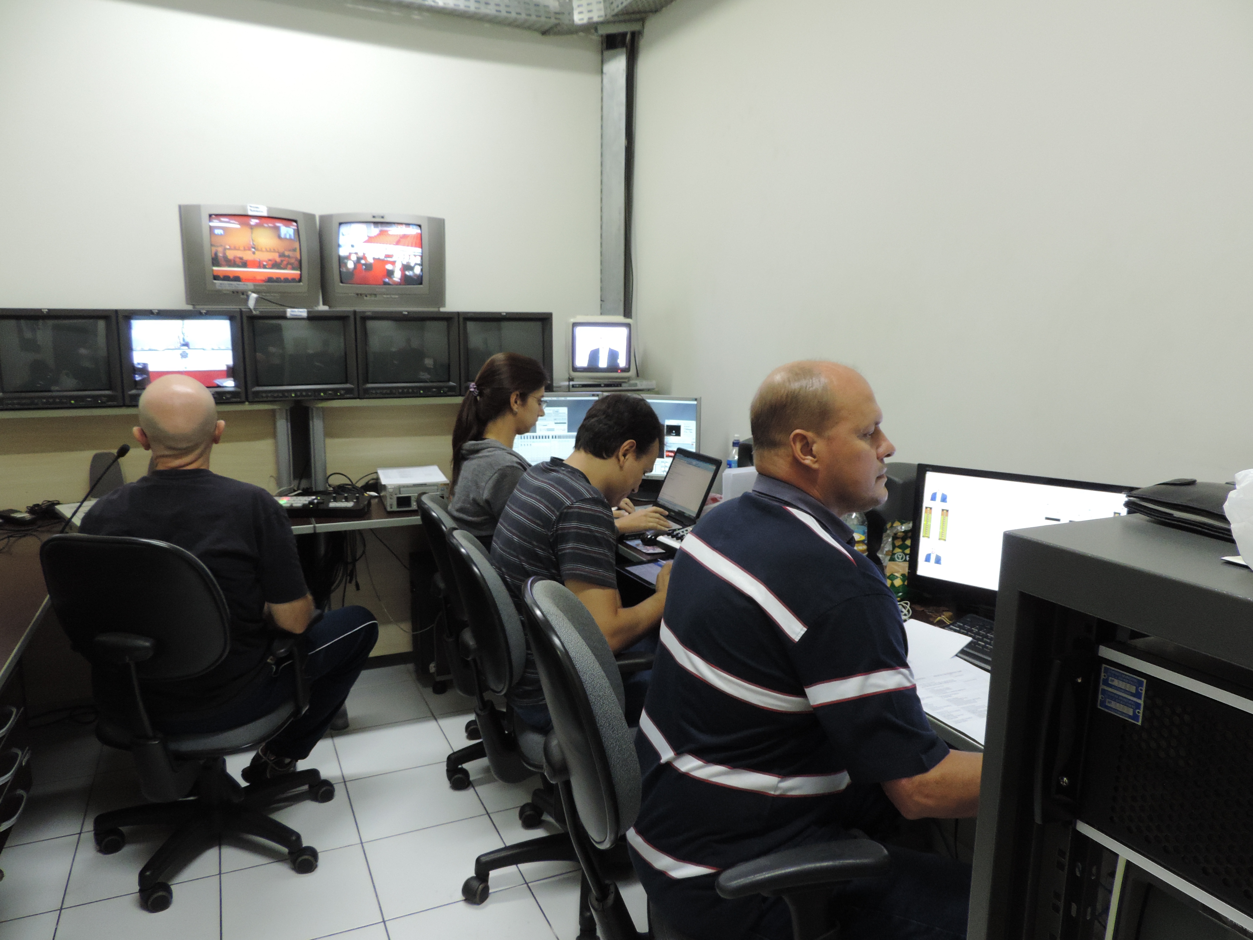 Maioria das vagas é necessária para abertura de sinal da TV Câmara