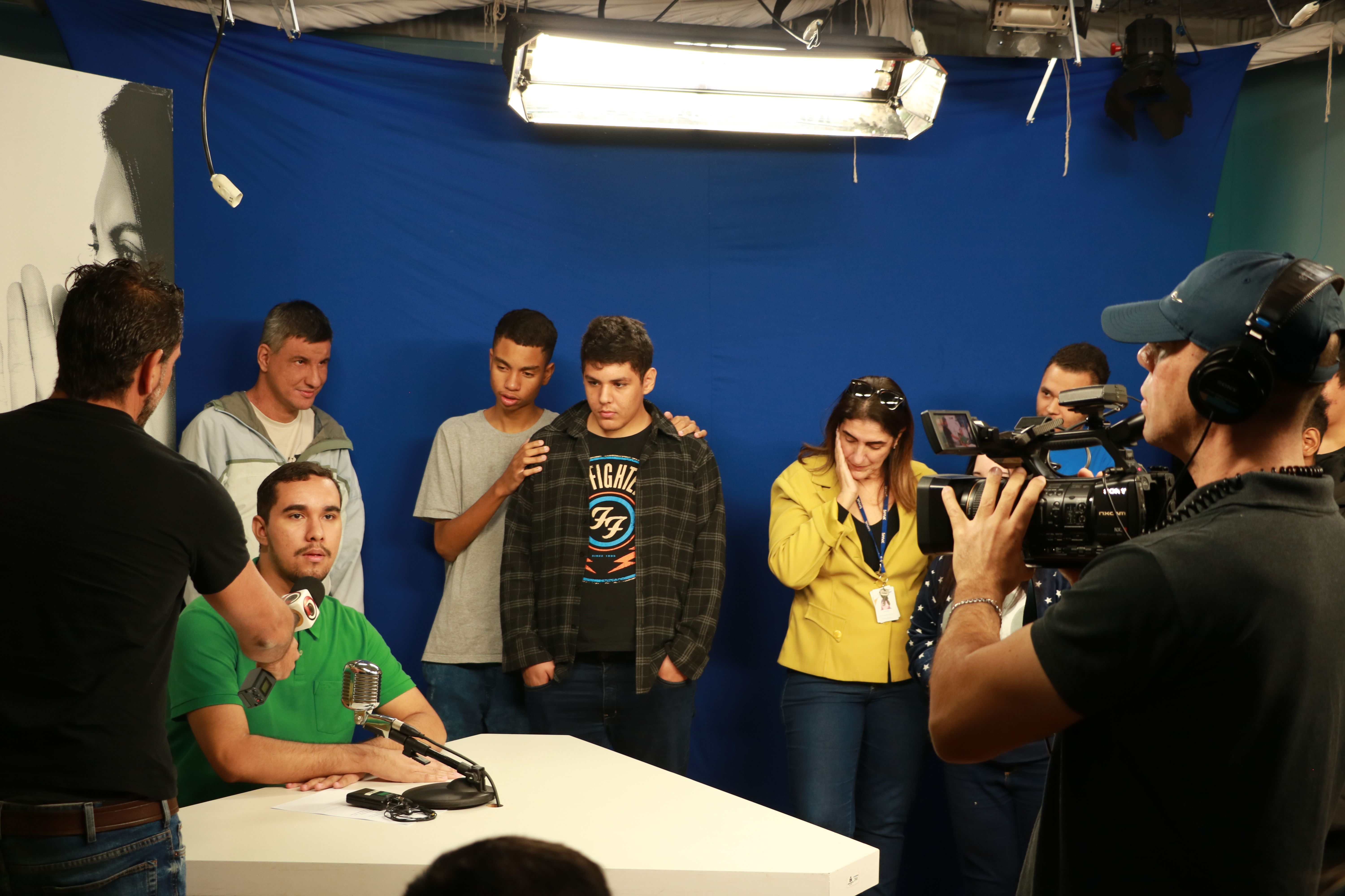 Alunos conheceram estúdio da TV Câmara e simularam apresentação de programa: inclusão