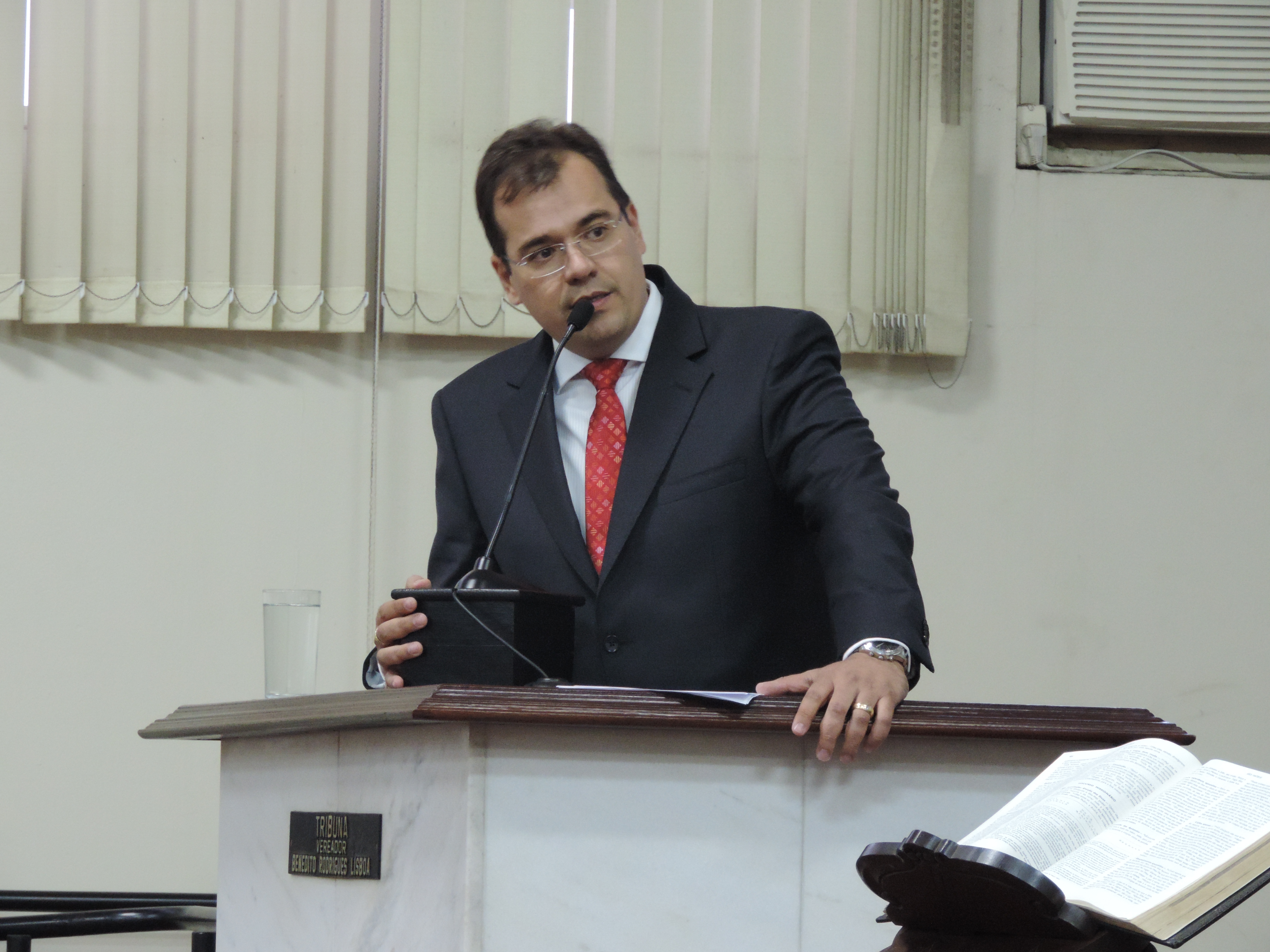 Fábio Marcondes chefia o executivo no biênio 2015/2016