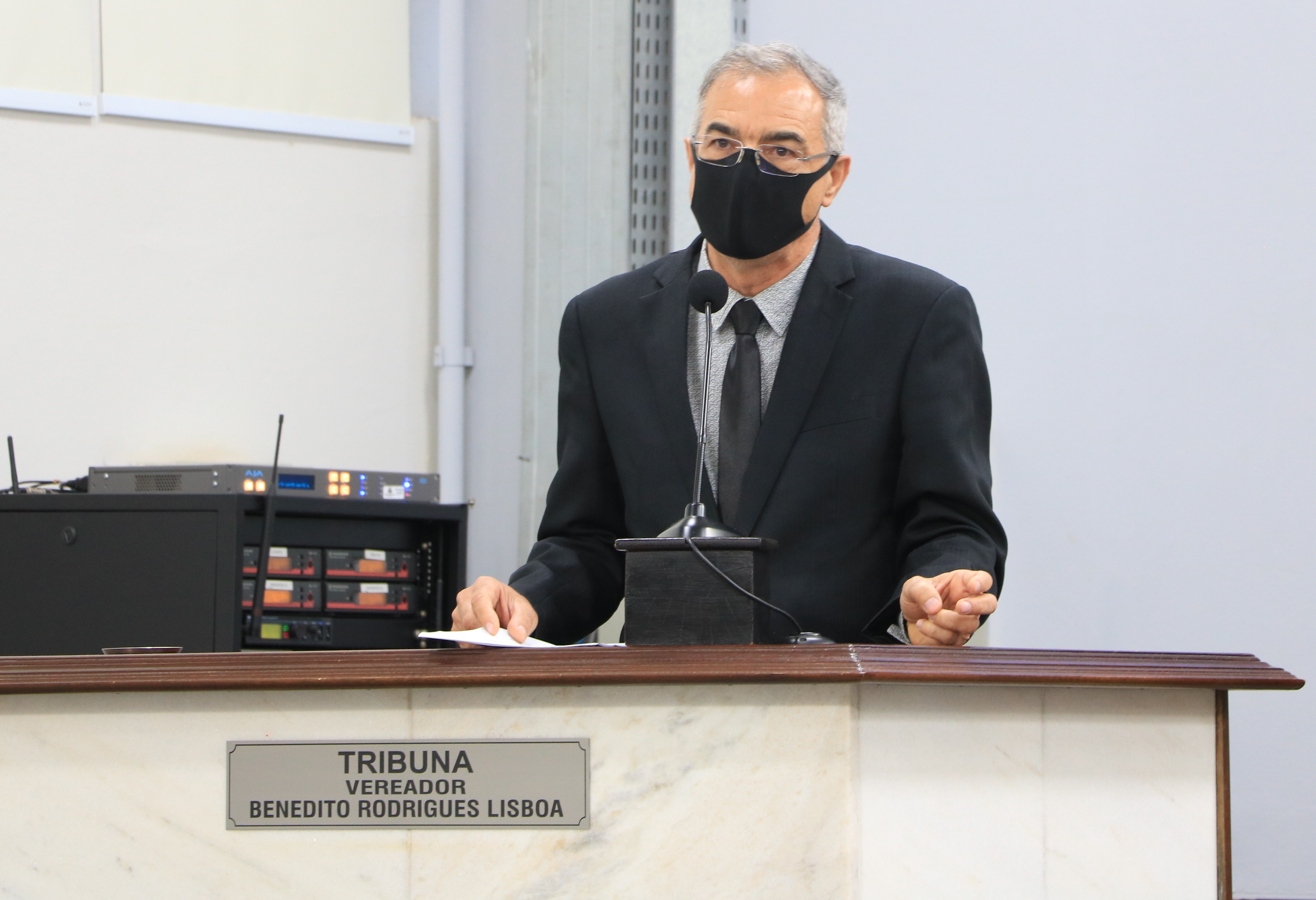 Pedro lembra que crianças com TEA podem enfrentar dificuldades no ambiente escolar