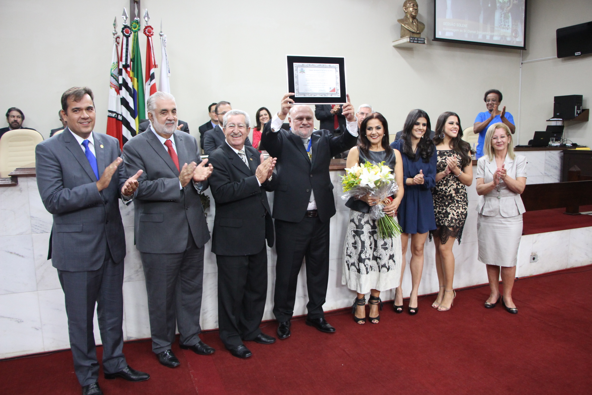 Osmair Guareschi é o mais novo comendador de Rio Preto