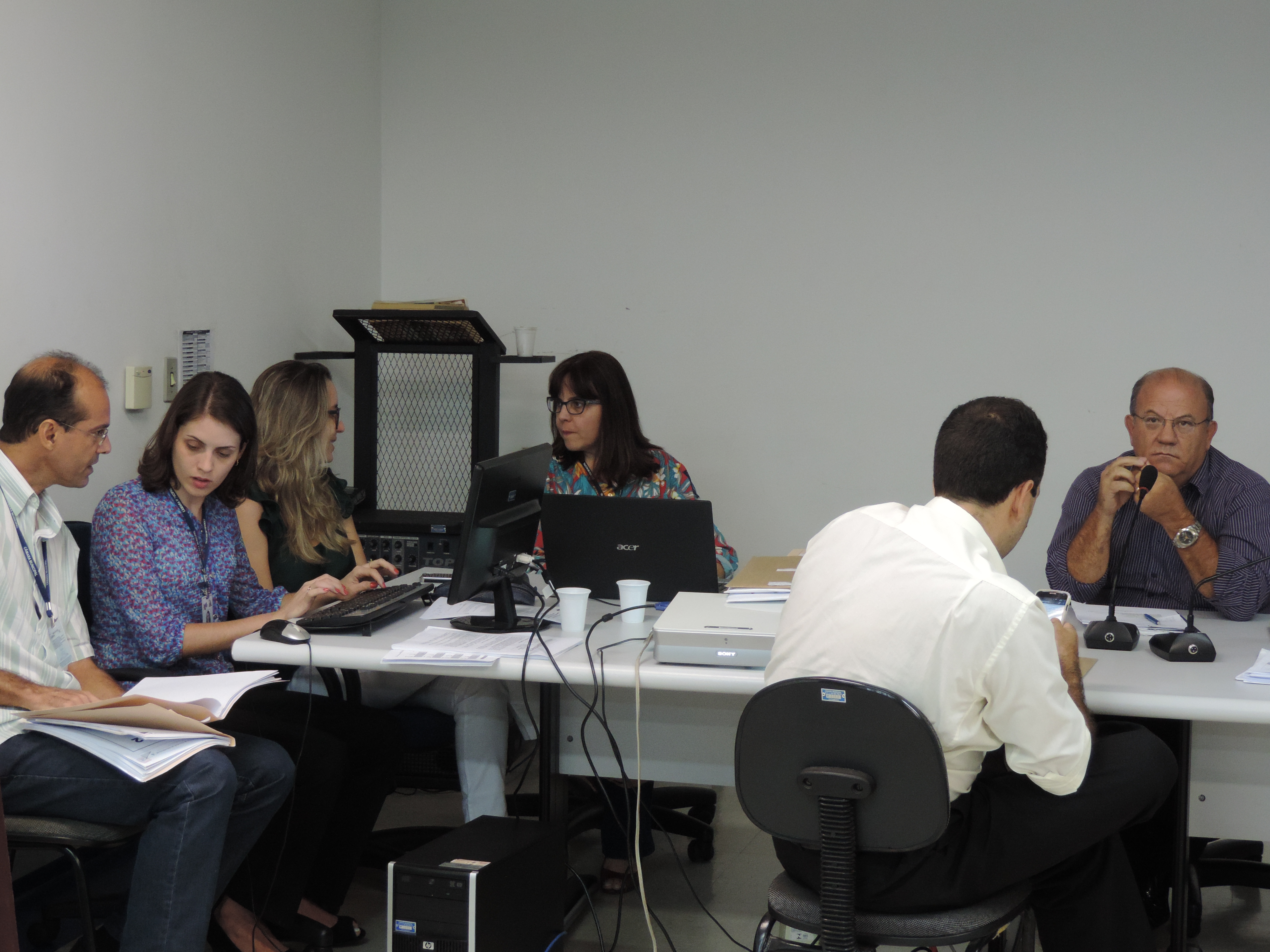 Pregão foi realizado no Auditório do Legislativo