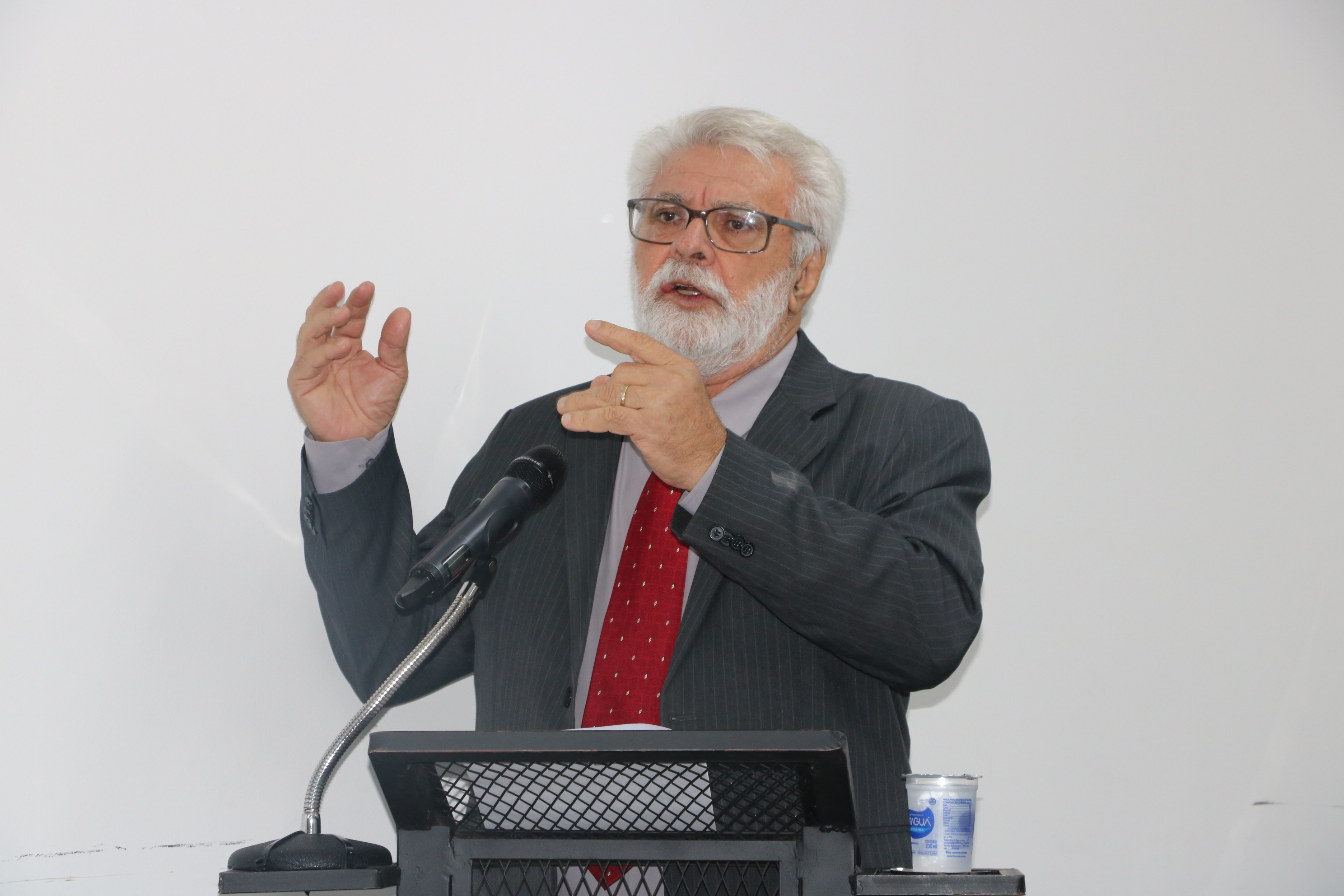 Marco Rillo convidou autoridades para debater situação habitacional de Rio Preto