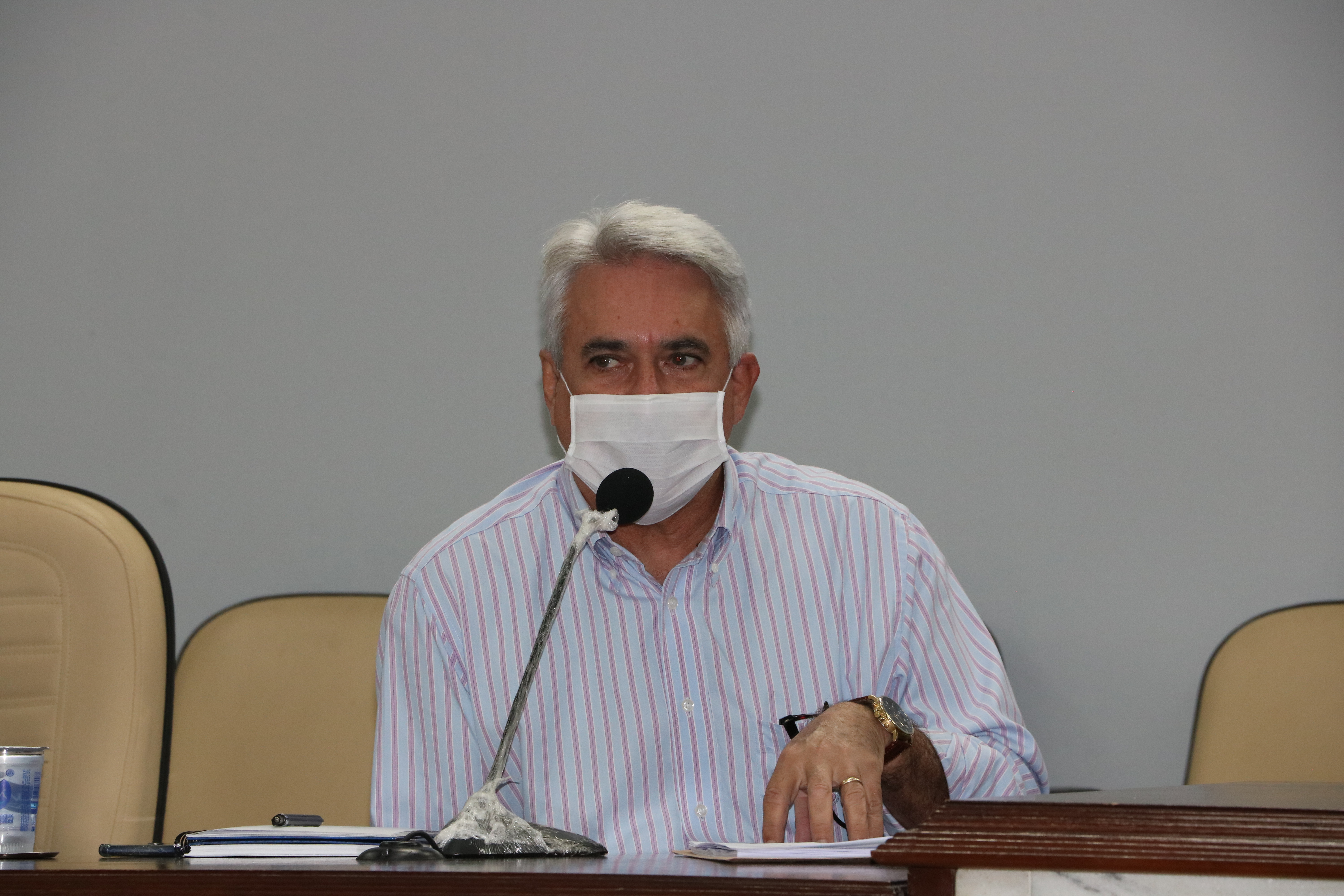 Secretário de Trânsito, Amaury Hernandes, participa de reunião com vereadores