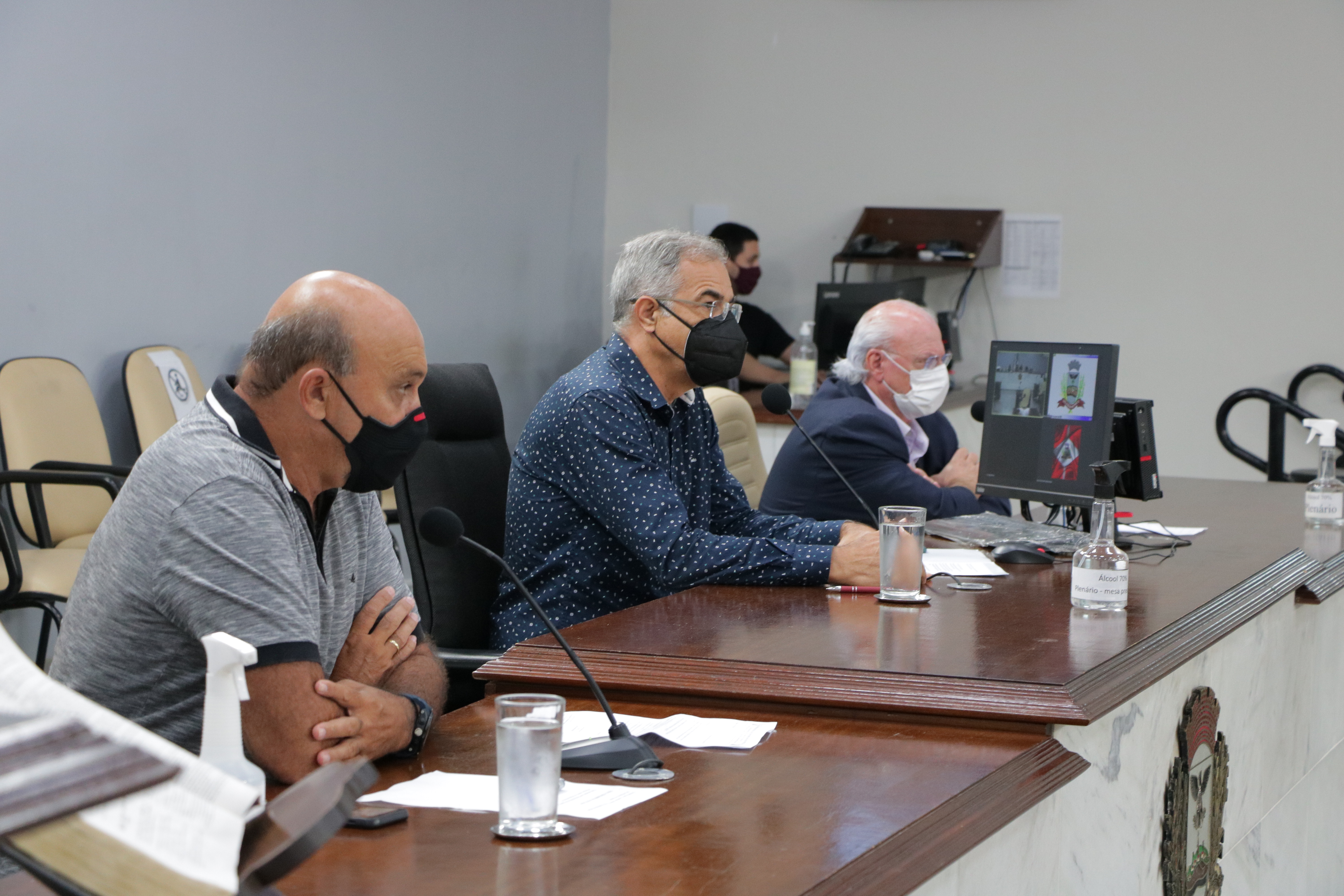 Aldenis Borin participa de audiência na Câmara para falar de nova onda de Covid-19: "assustador"