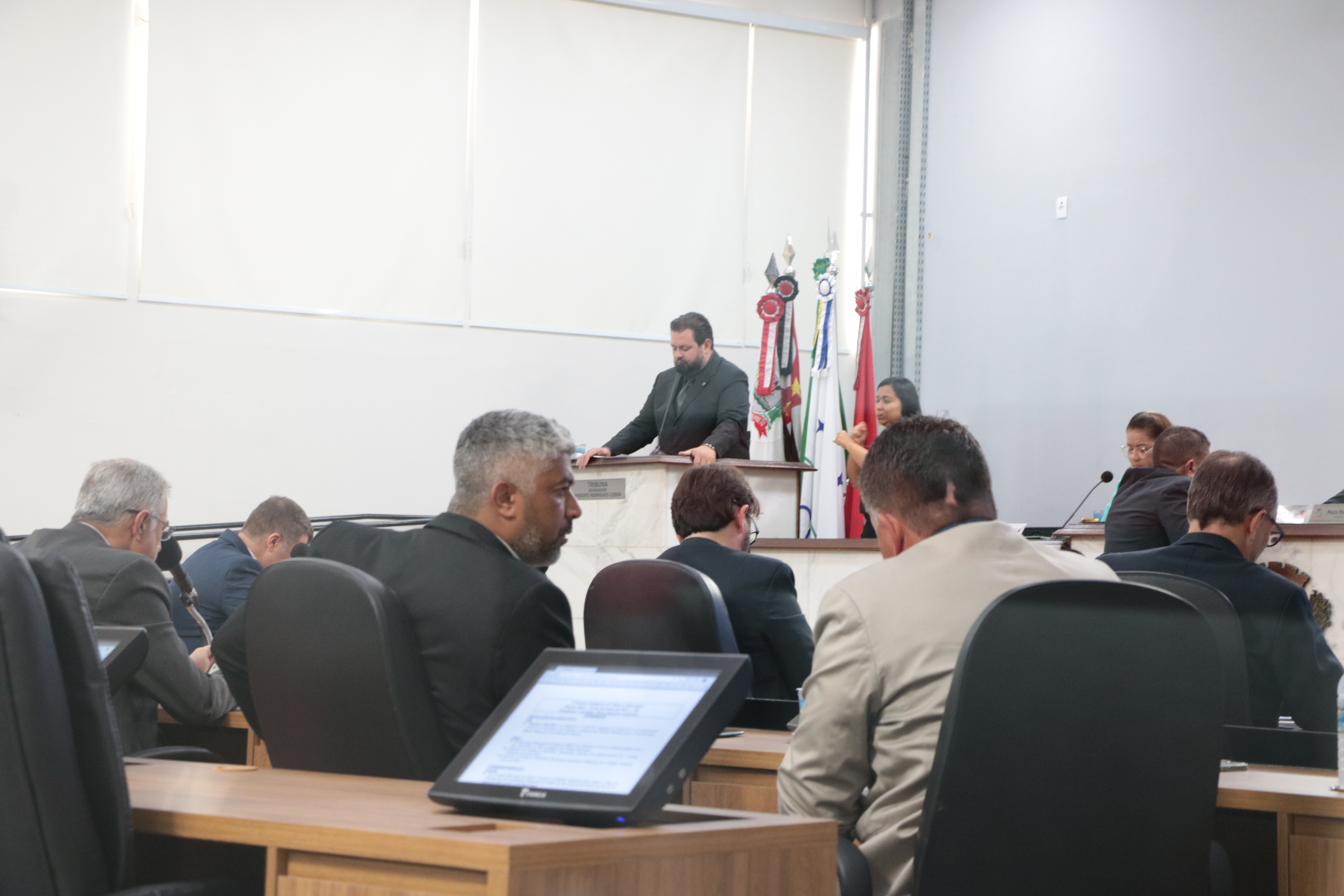 Vereadores rejeitaram veto e aprovaram três projetos de Lei
