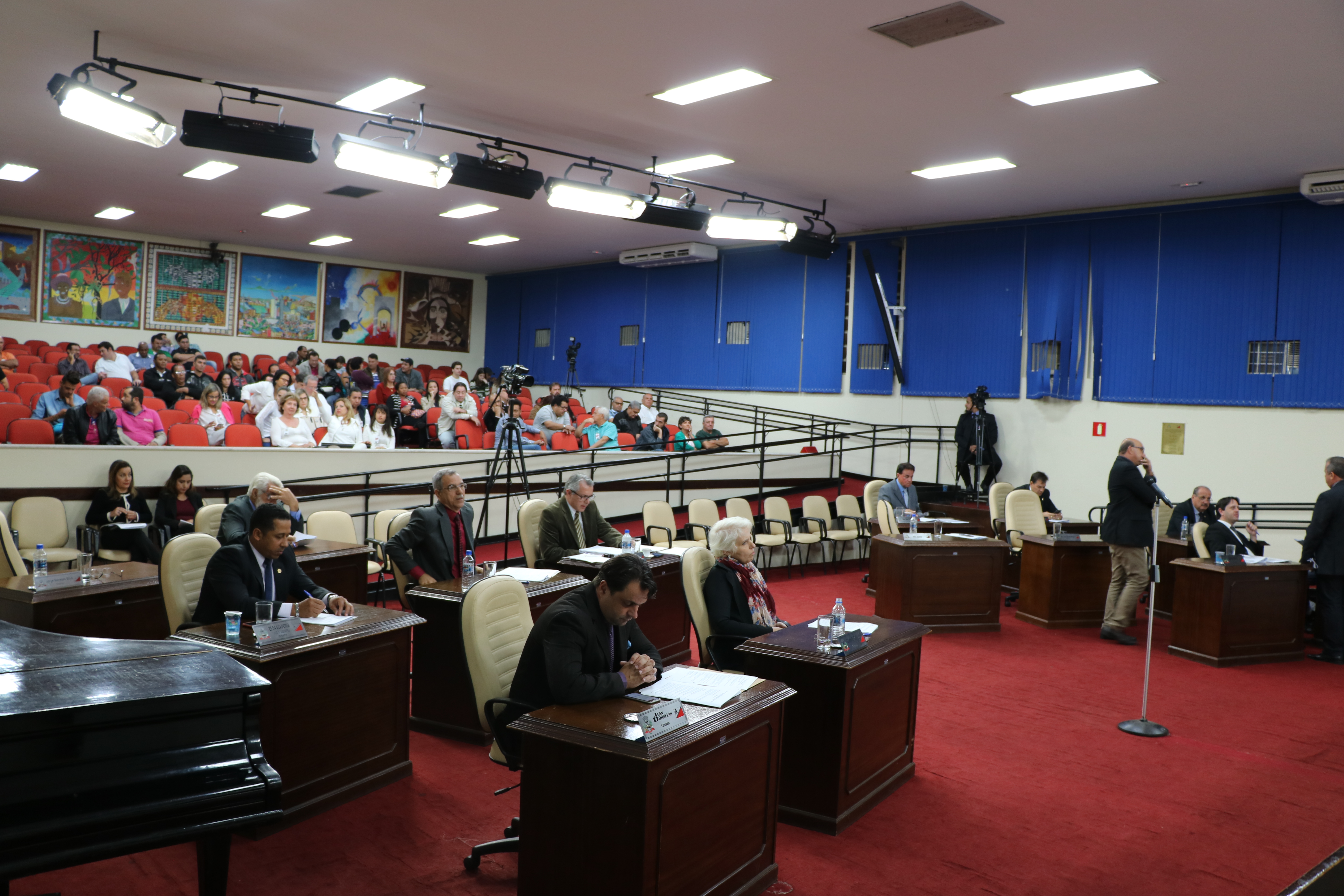 Vereadores vão analisar oito proposituras durante a 17ª sessão