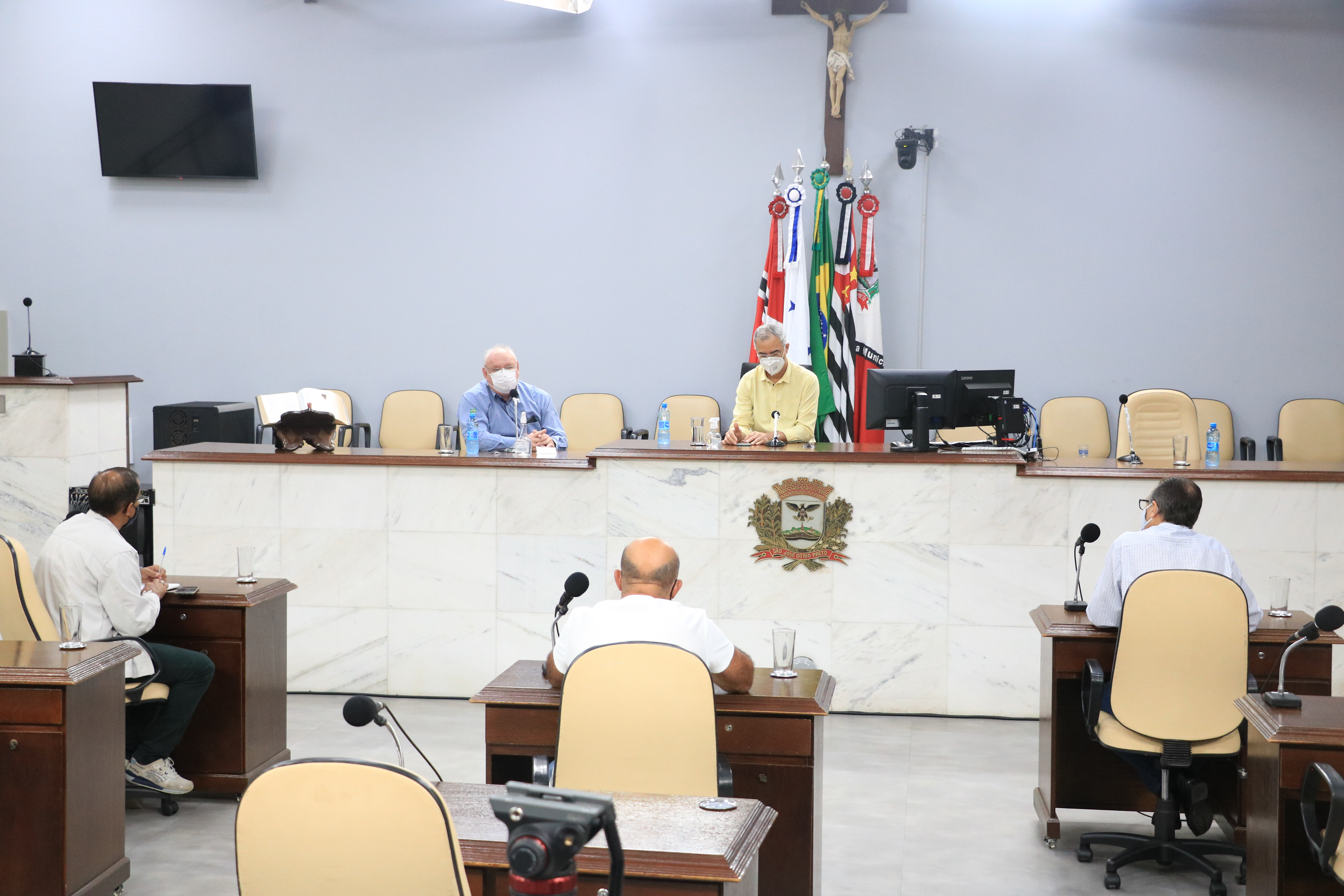 Reunião contou com a presença de vereadores no Plenário