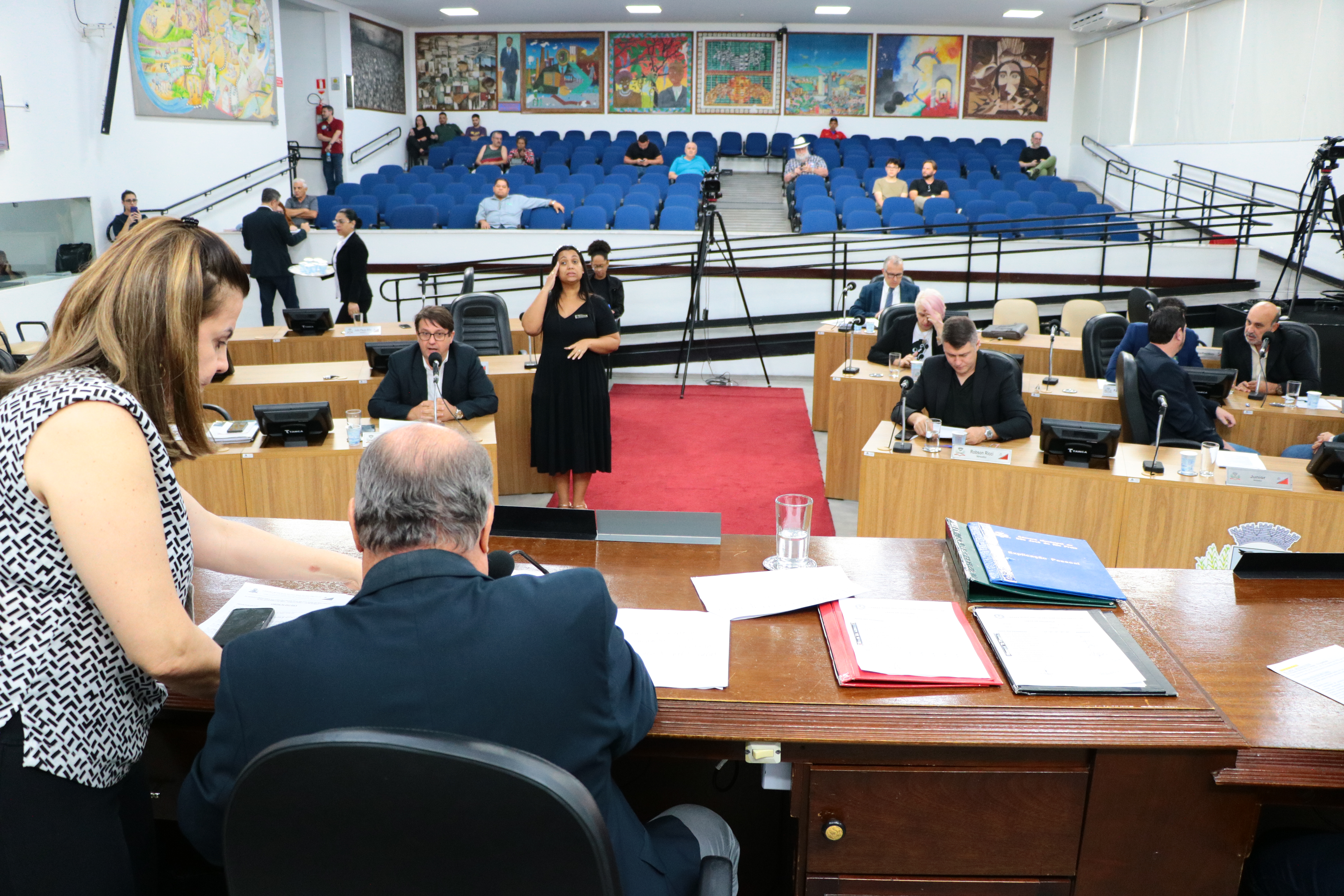 Vereadores aprovaram seis dos sete projetos da pauta