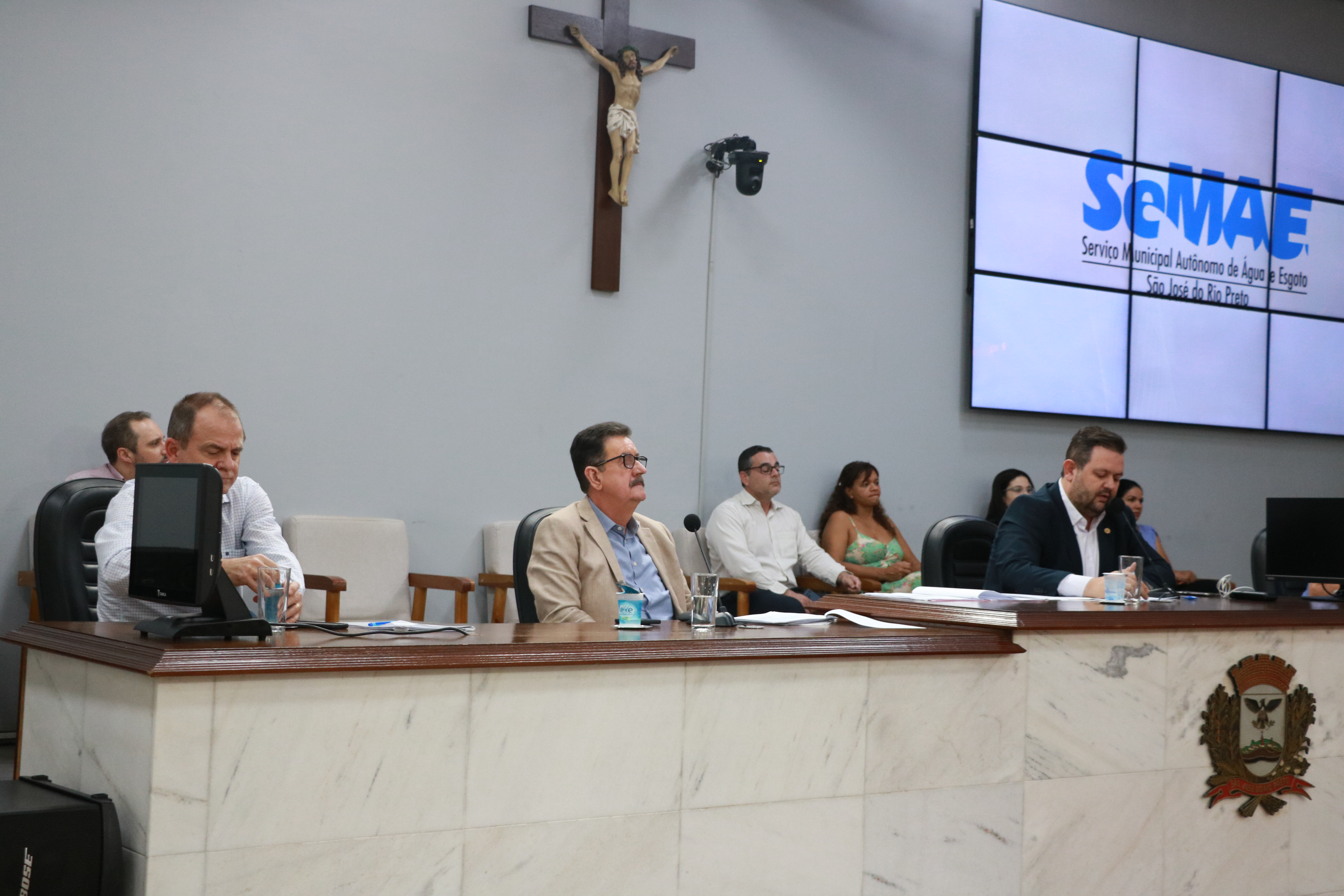 Projeto para captação de água no rio Grande foi apresentado pelo Semae em audiência na Câmara