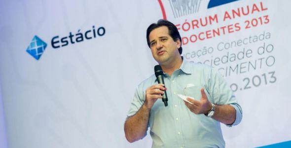 Rio-pretense, atualmente, Melzi vive no Rio de Janeiro