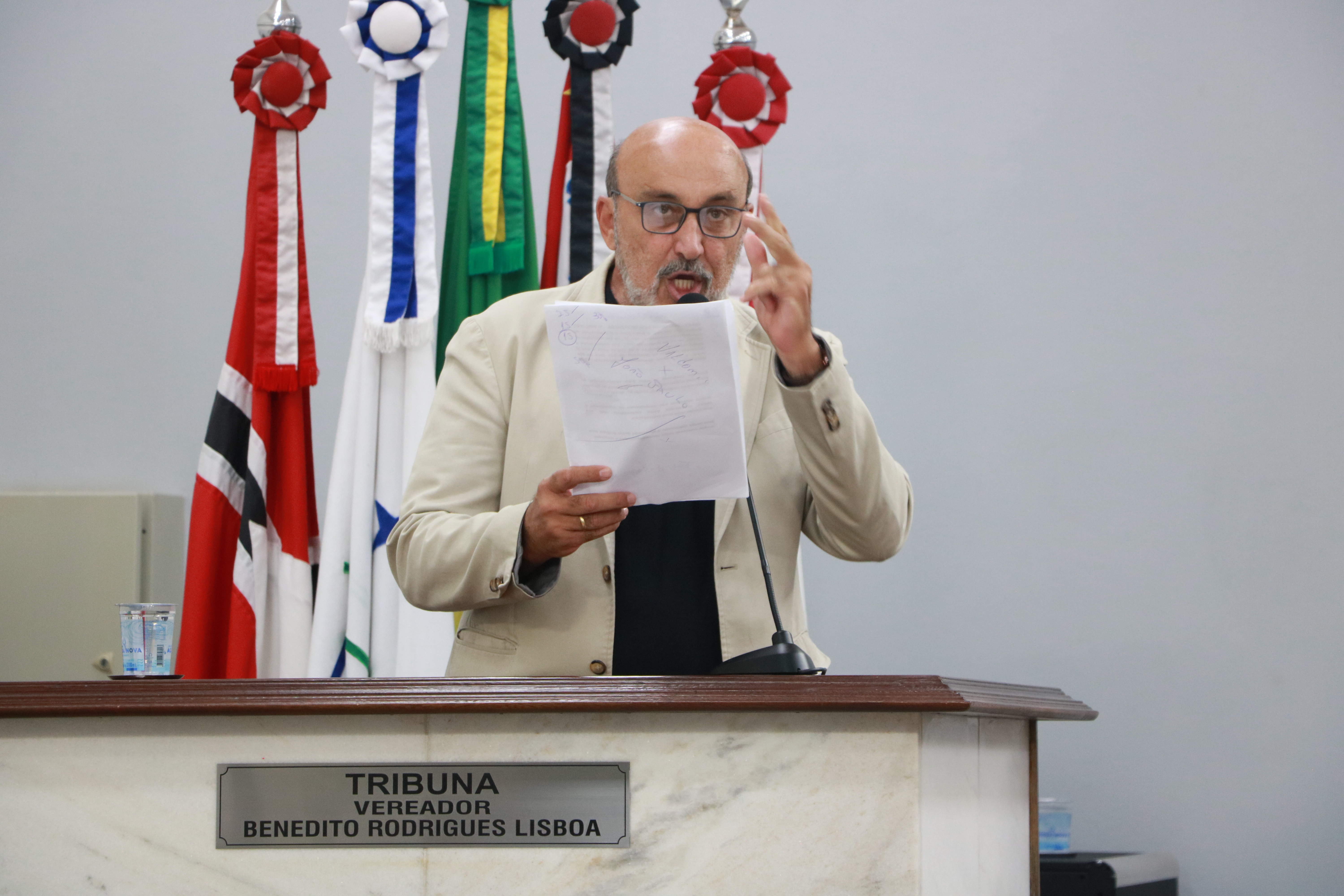 Projeto de Peixão prorroga prazo para emissão de alvará de comércio em chácaras de recreio