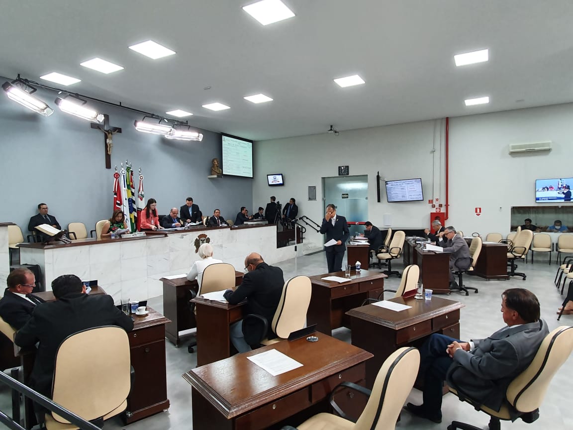 Pauta da 34ª sessão contava com sete itens; seis foram aprovados