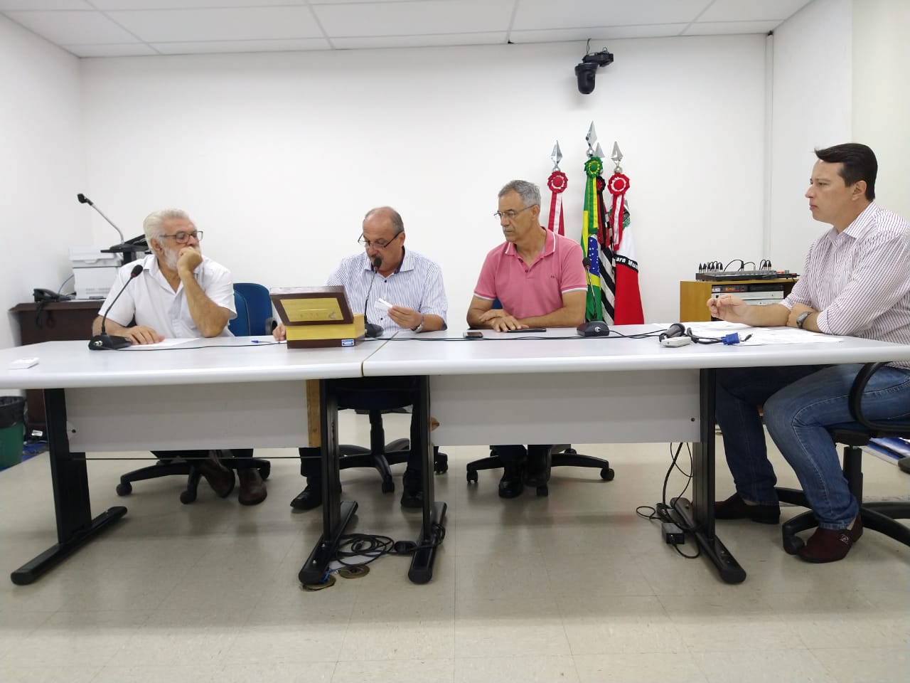 Pauléra sorteia membros da CEI das Calçadas