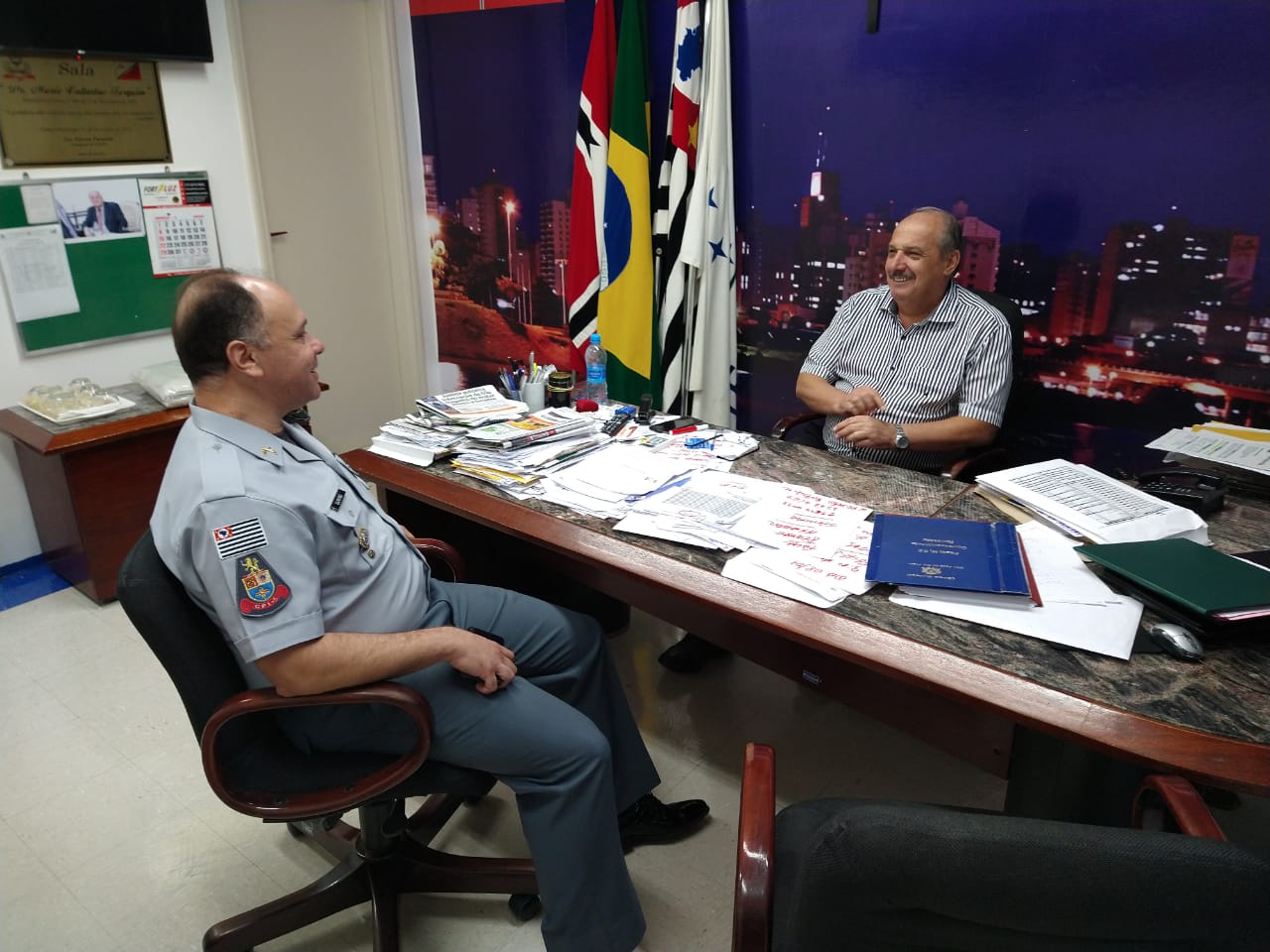 Comandante da PM e presidente da Câmara na manhã desta quinta-feira