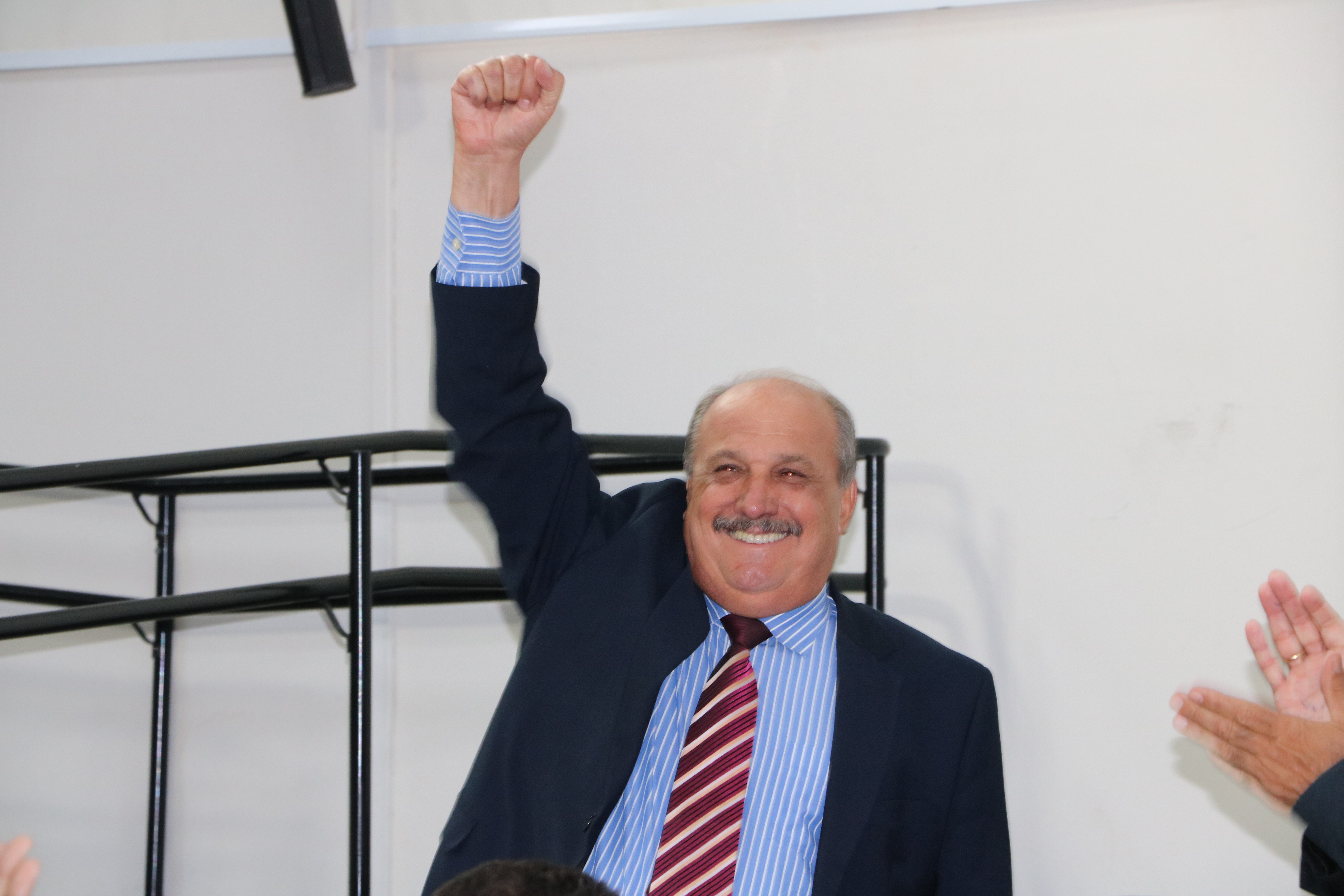 Paulo Pauléra é eleito pela terceira vez presidente da Câmara