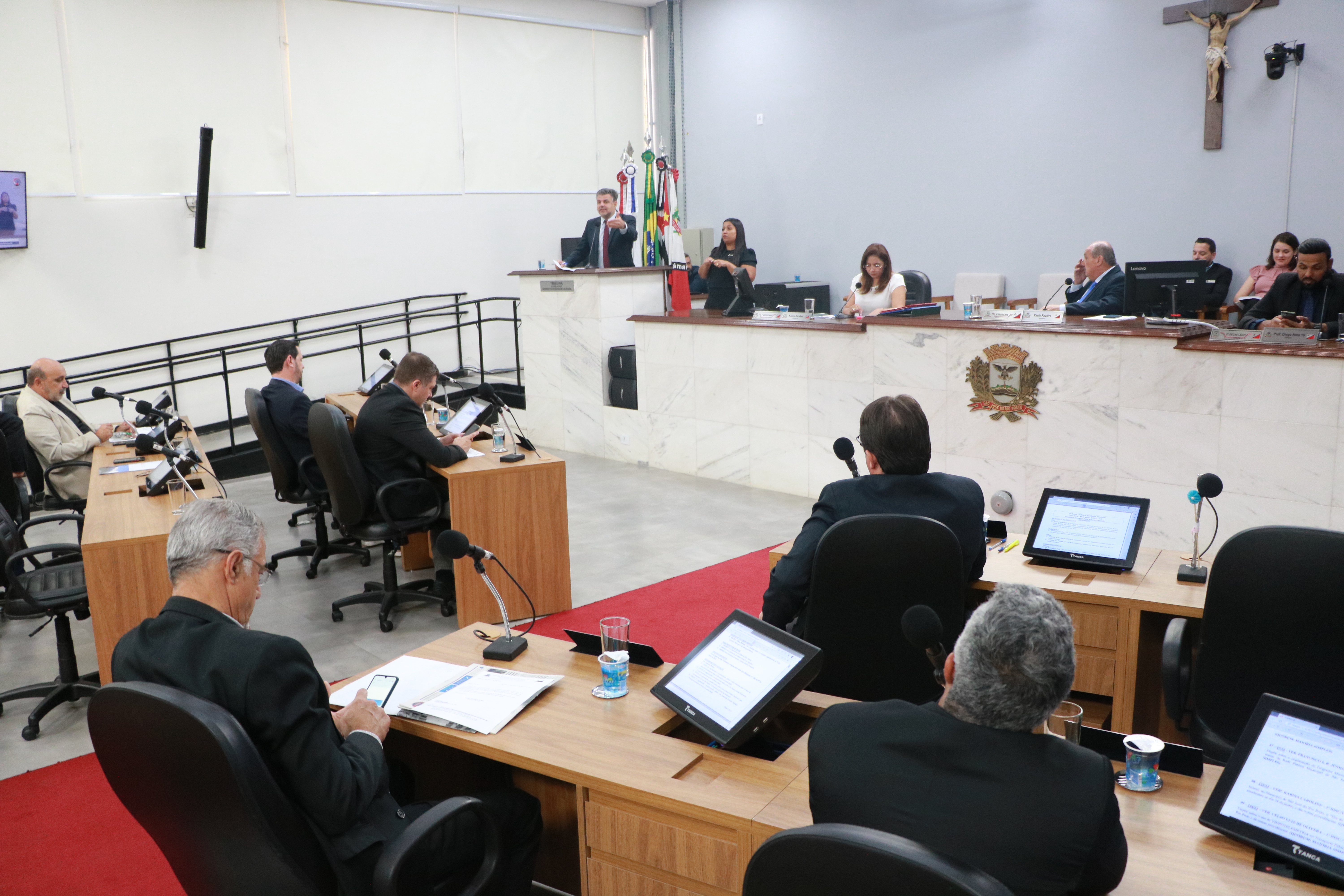 Vereadores aprovaram oito projetos durante a 29ª sessão ordinária