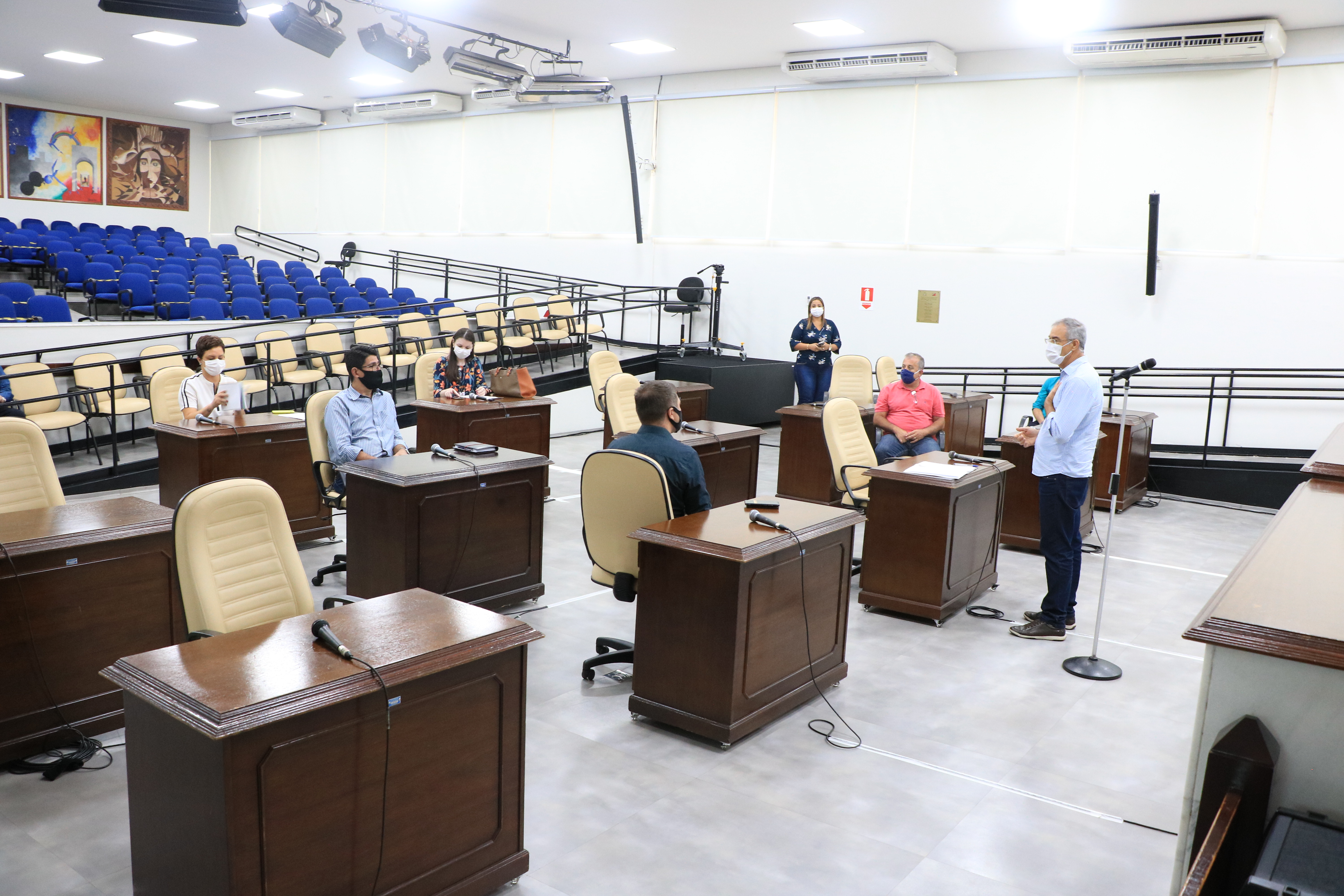 Presidente Pedro Roberto durante reunião com Mesa Diretora