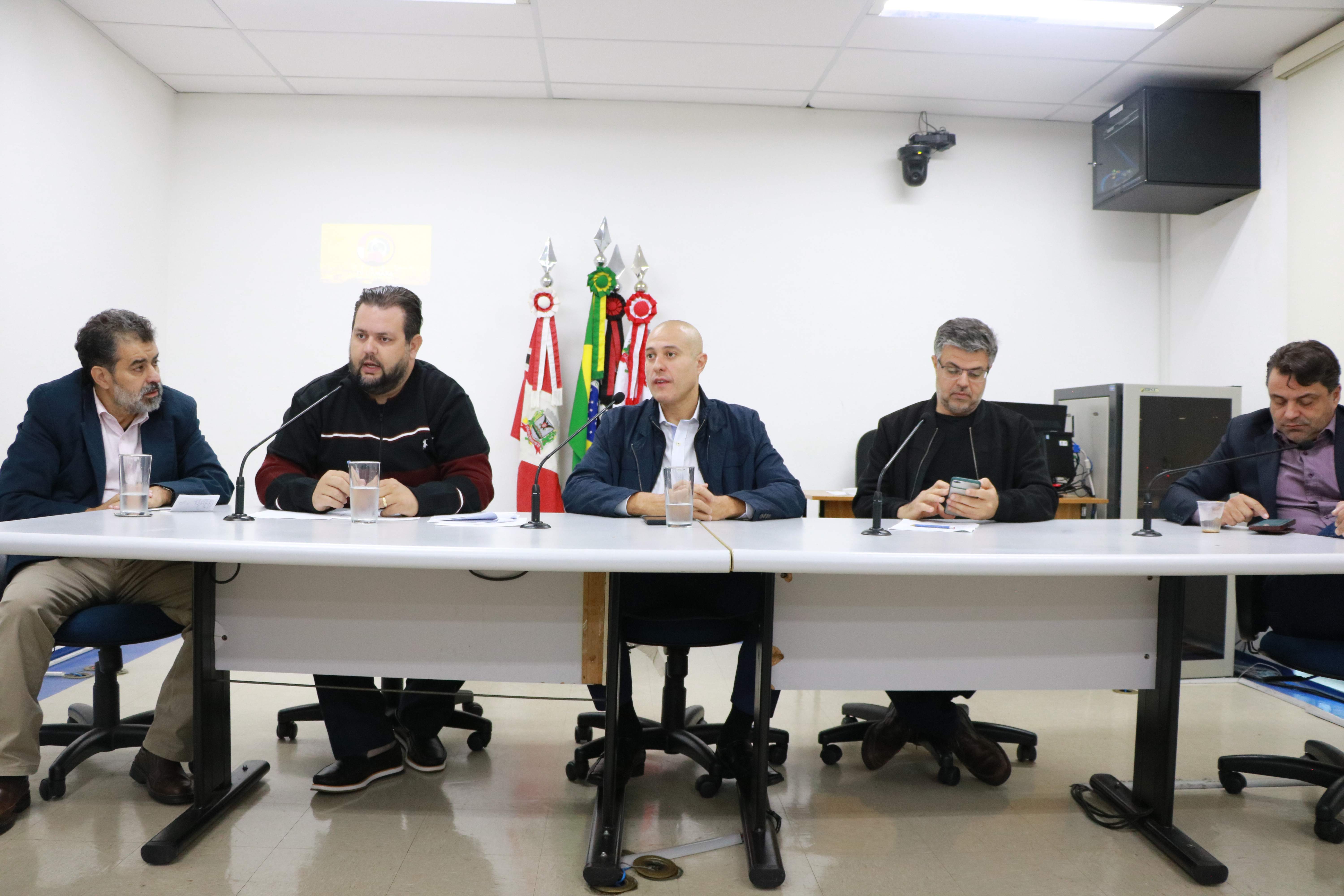 Vereadores questionaram Empro e Secretaria de Saúde