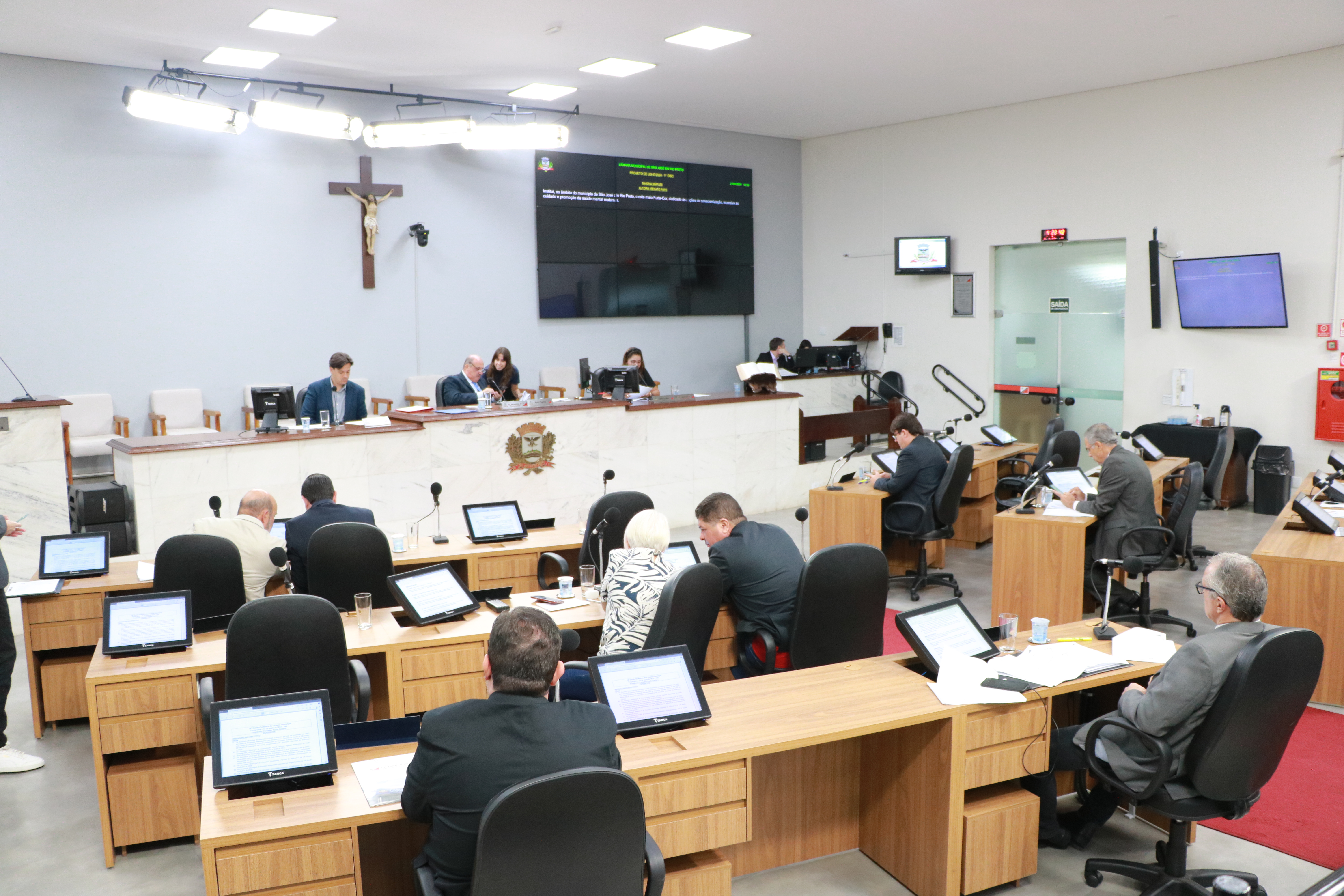 Sessão foi realizada no Plenário da Câmara
