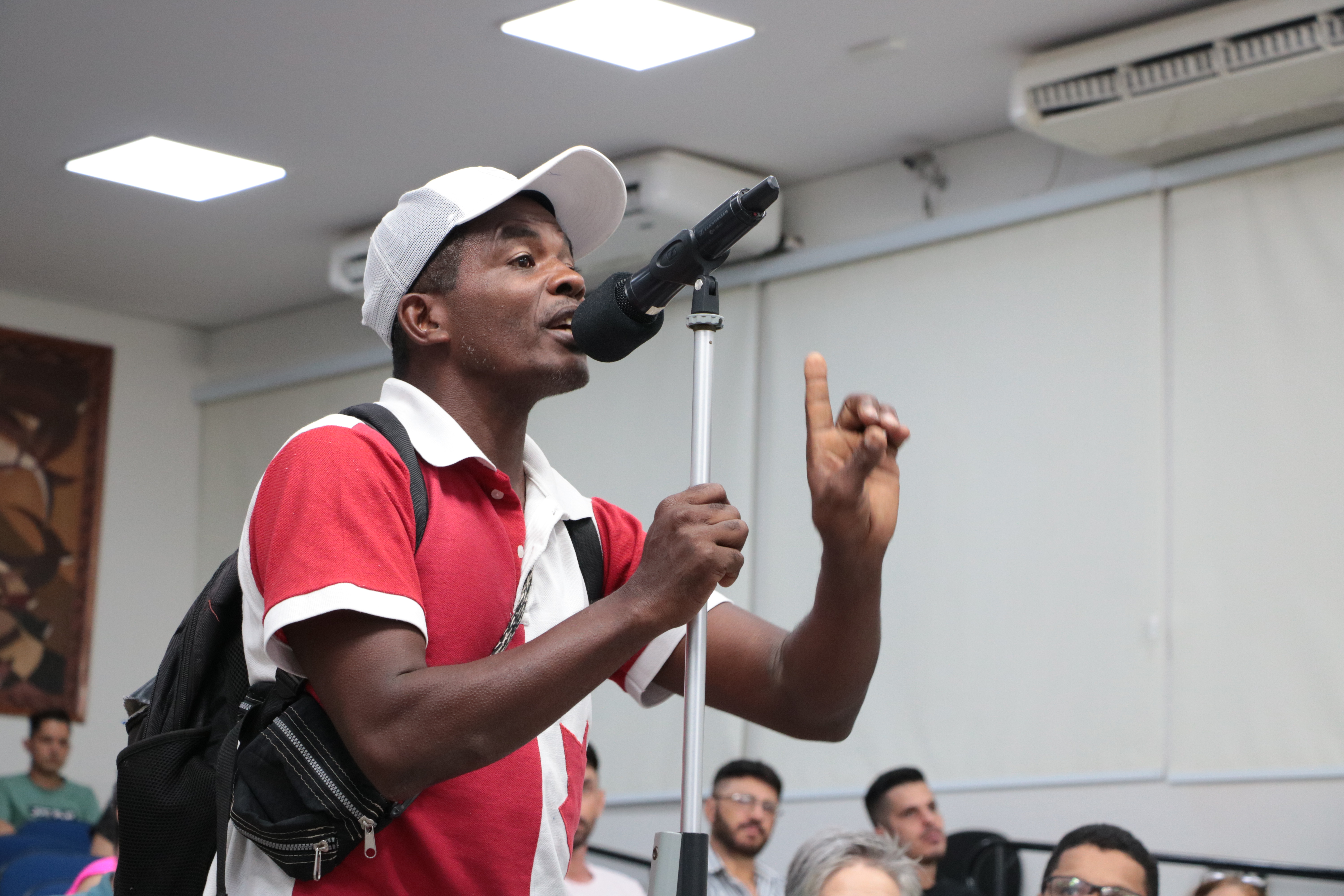 Carlos deixou as ruas há três meses