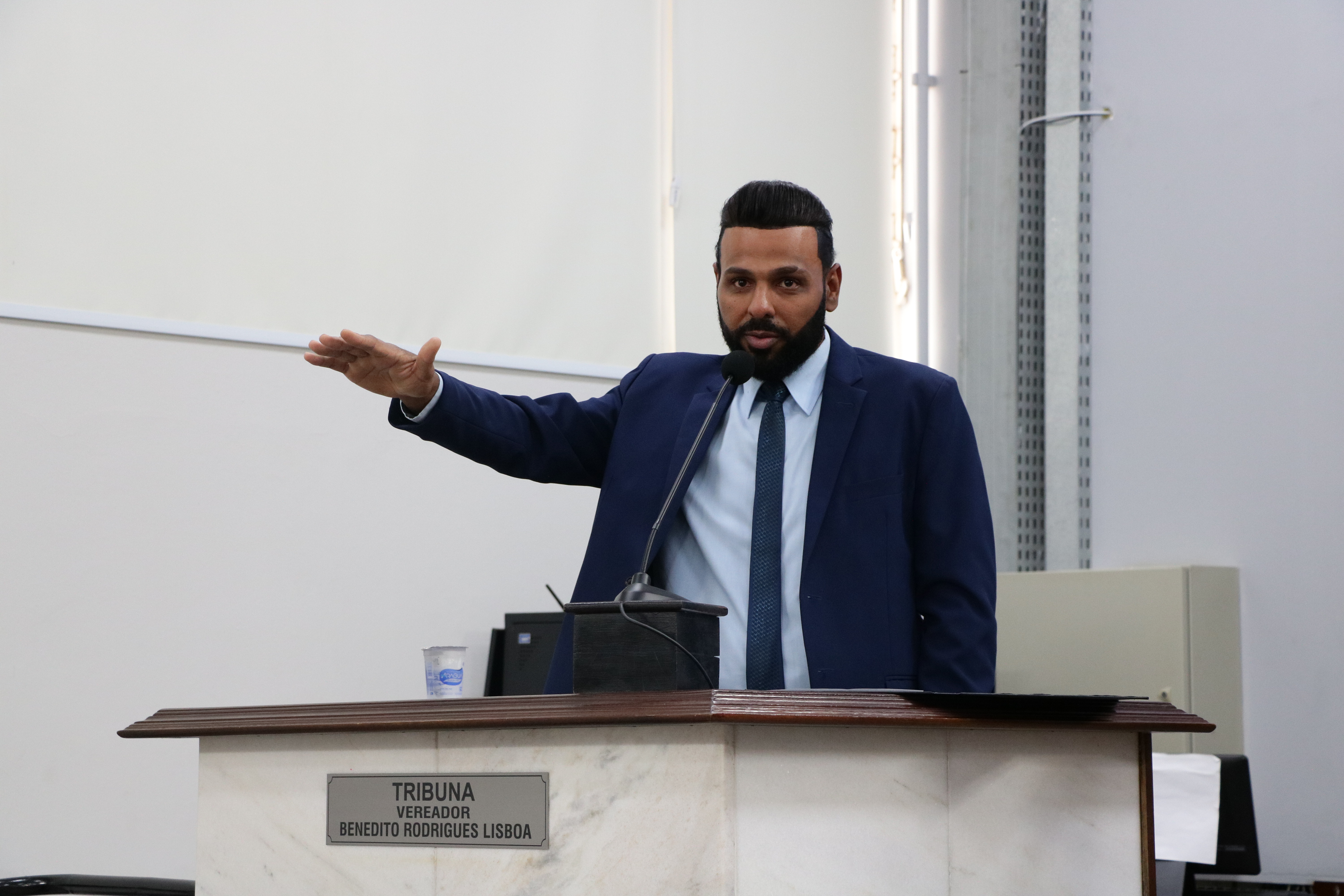 Diego Mahfouz durante juramento de posse: 2.727 votos