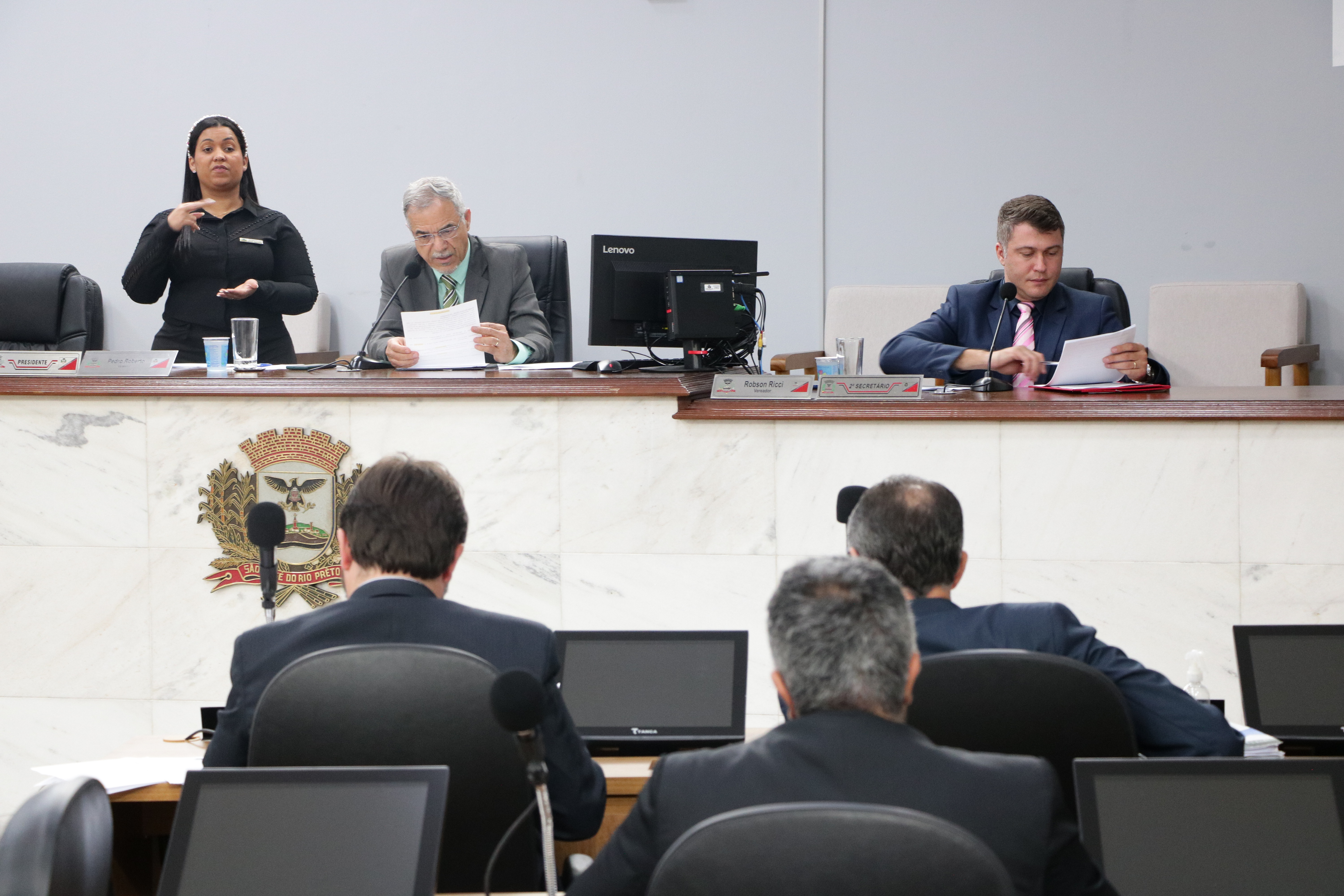Sessão foi realizada no Plenário da Câmara