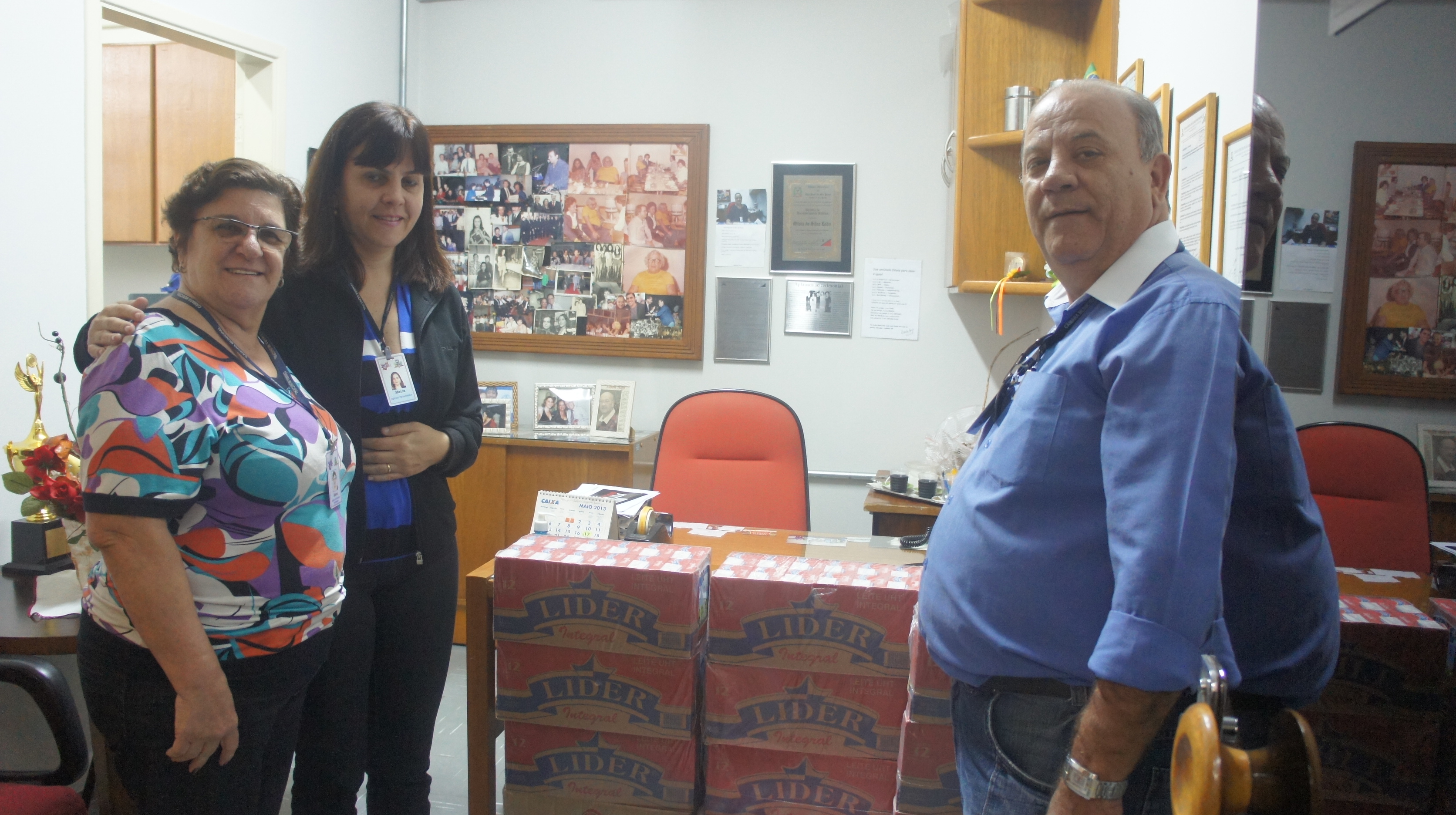 A ASCAM doou 20 caixas de leite para a campanha