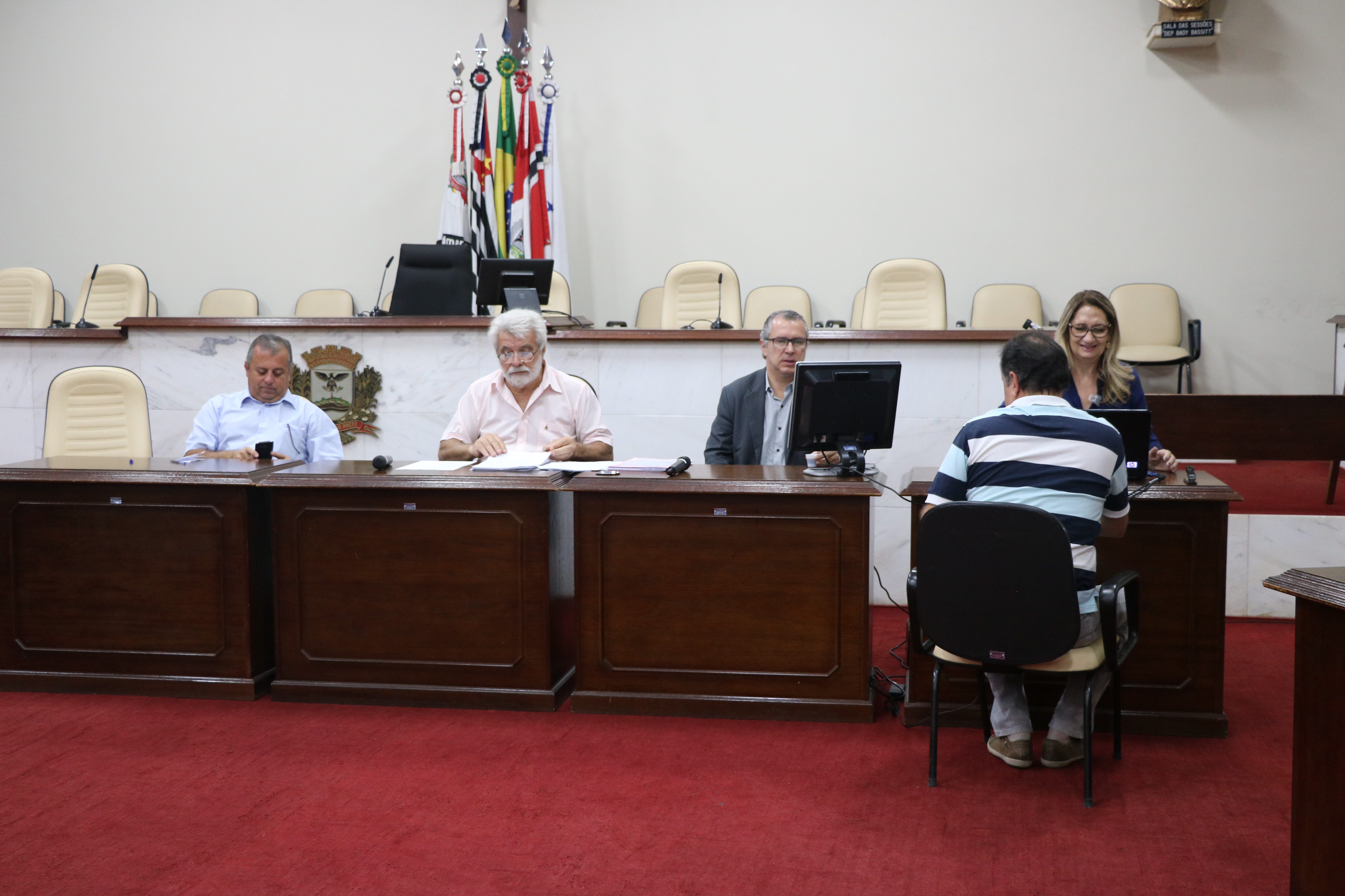 Membros da CEI durante um dos depoimentos na Câmara